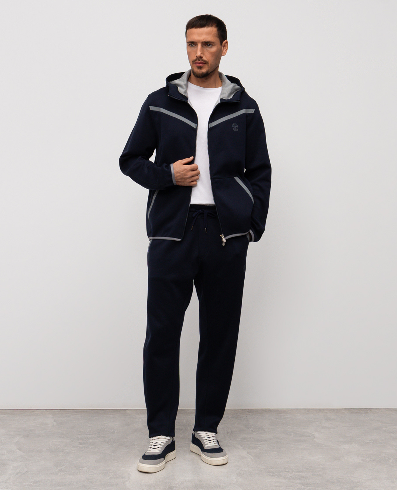 Blue sports jacket with emblem Brunello Cucinelli 2