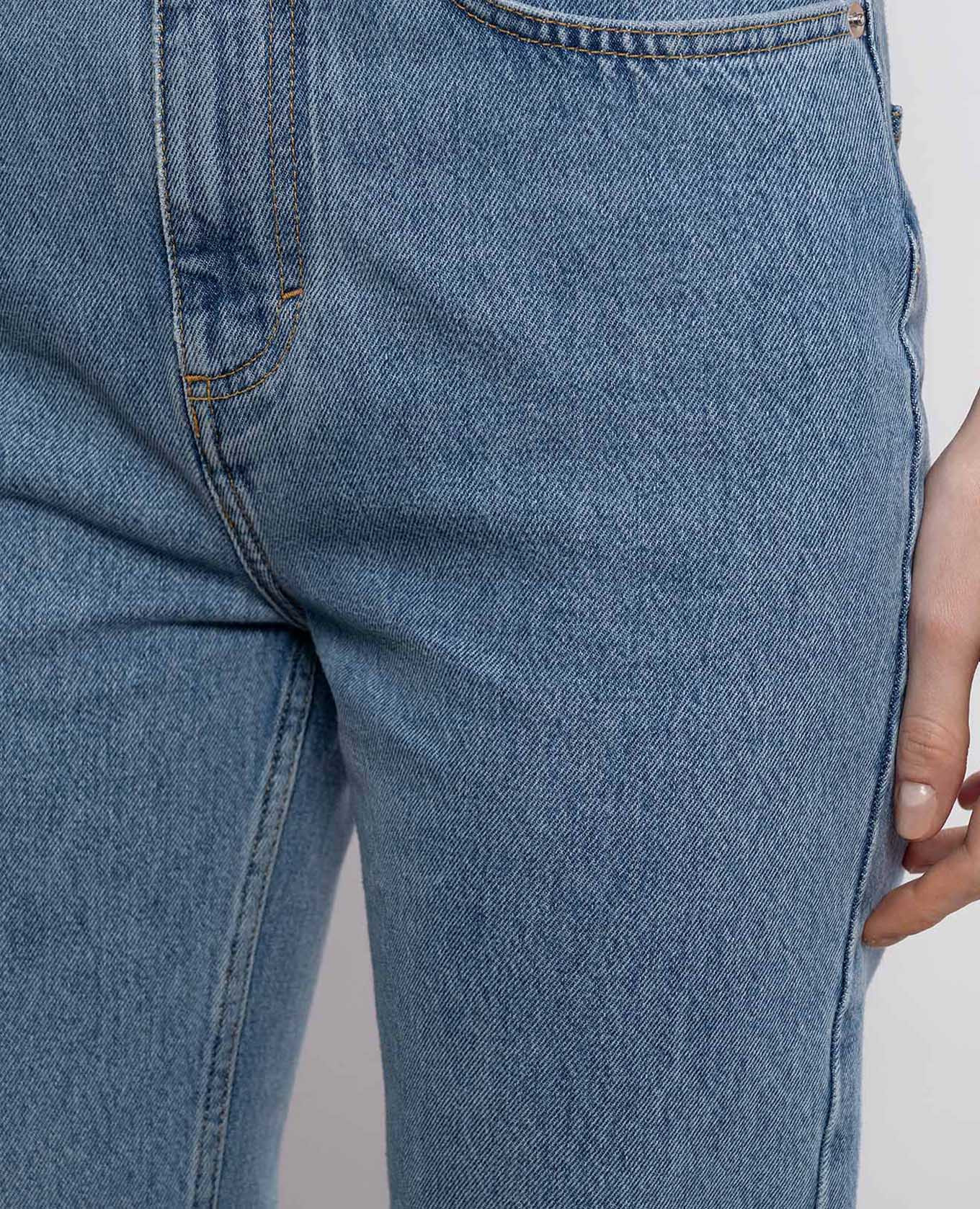 

JUDE blue jeans with logo patch Loulou de Saison, Light blue