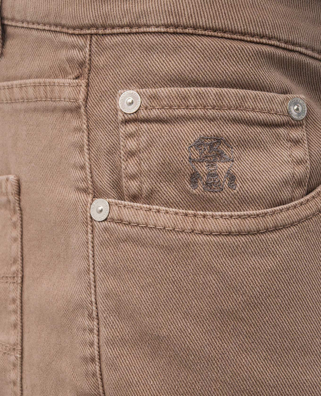 

Brown jeans with logo patch Brunello Cucinelli