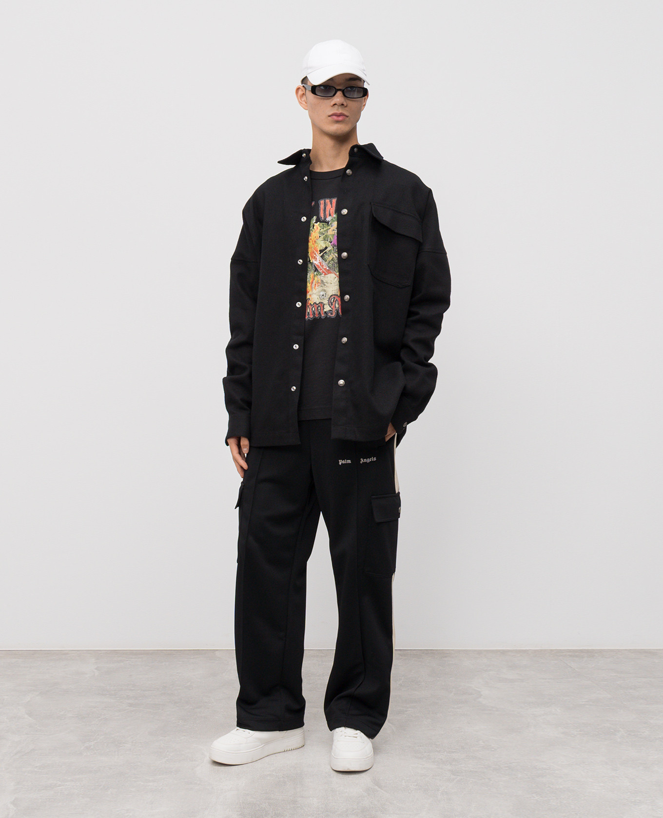 

Black shirt with logo Palm Angels