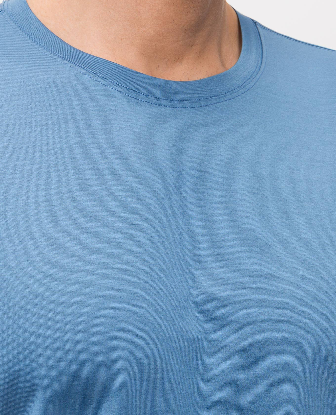 

Blue T-shirt with logo patch Enrico Mandelli, Light blue