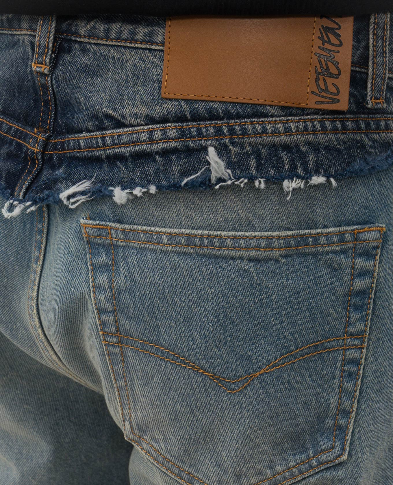 Blue jeans with a worn effect Vetements 5