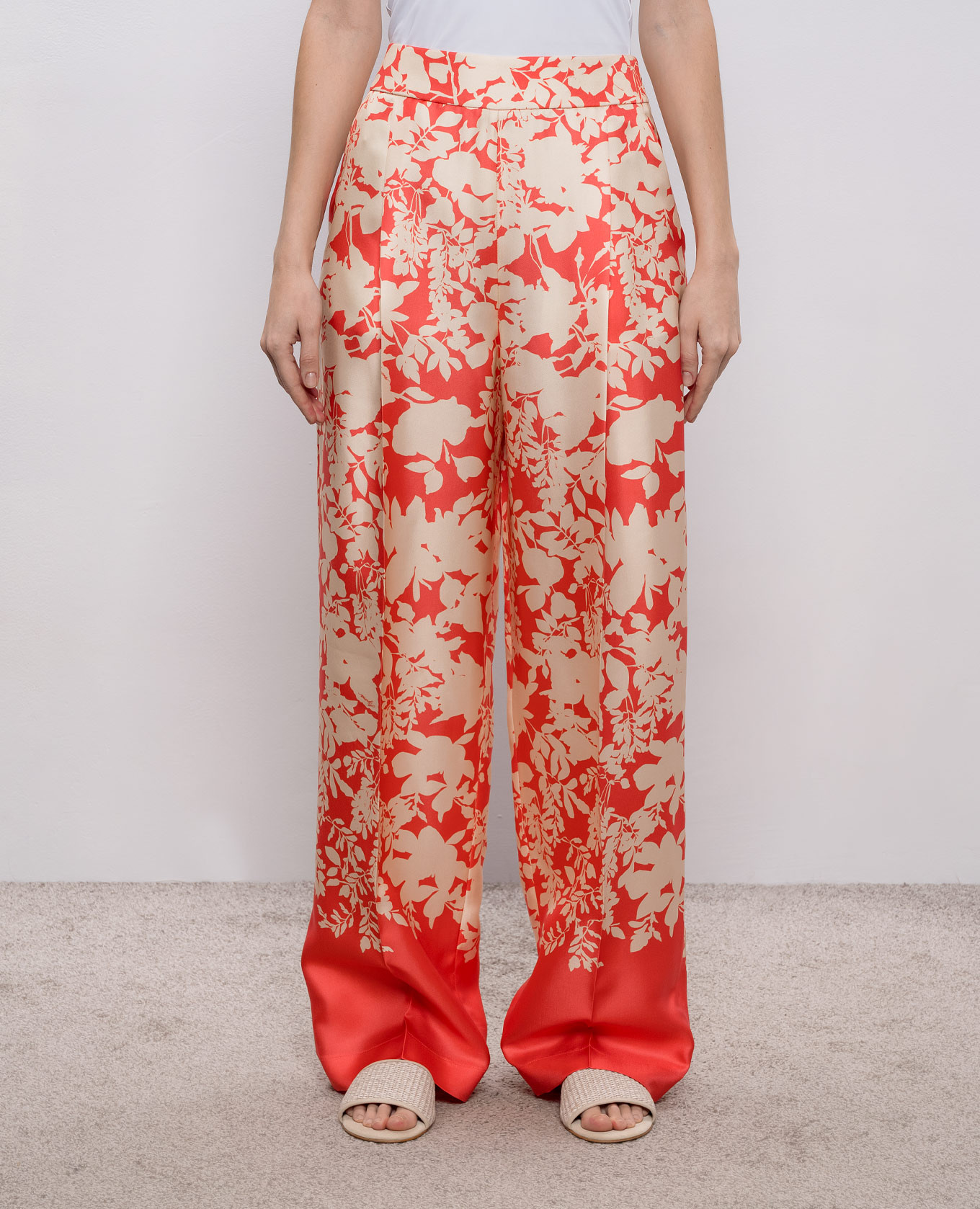 

Pink silk pants Agnona