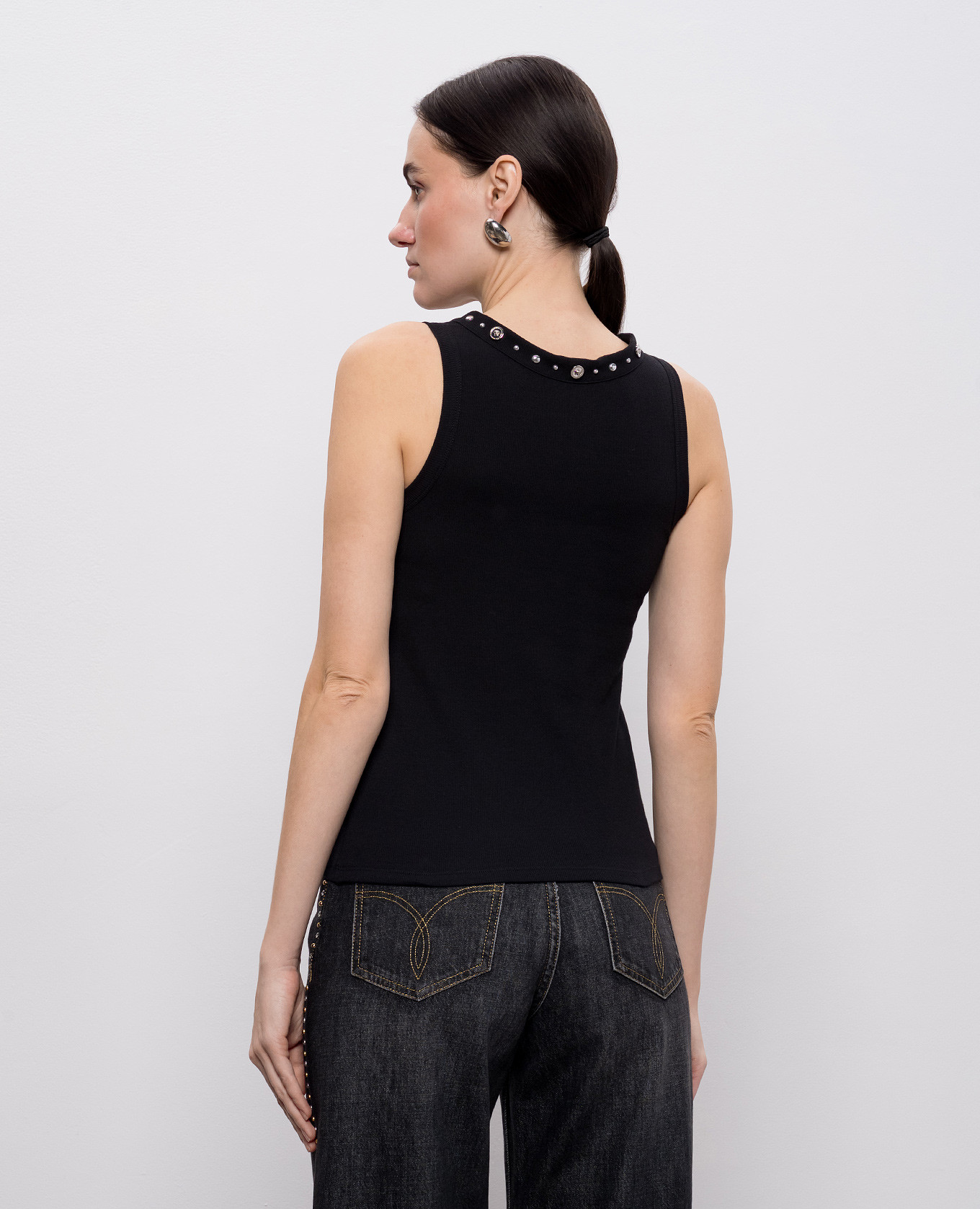 

Black ribbed top Versace