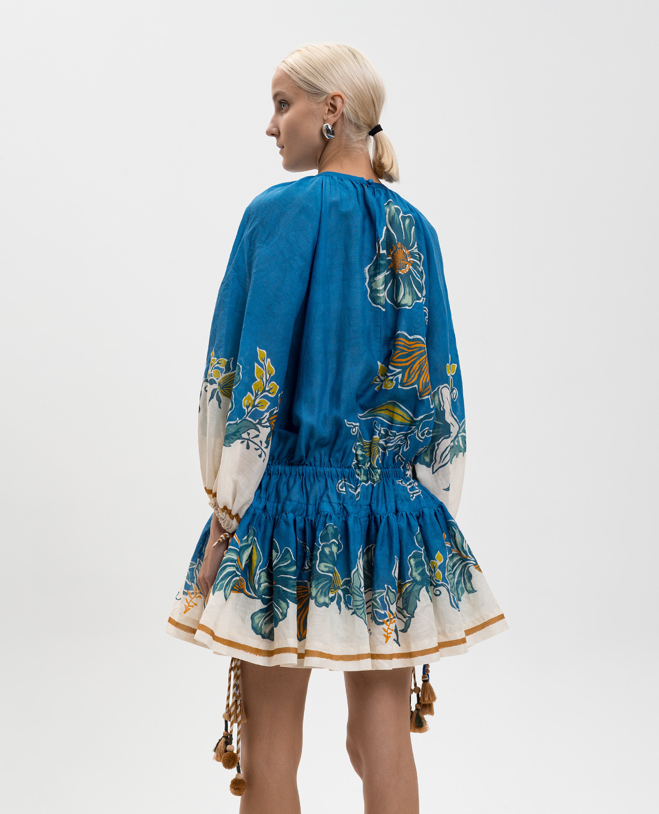 Blue dress Luda Alemais 4