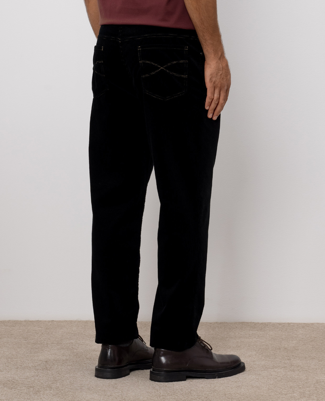 Black corduroy pants with logo patch Brunello Cucinelli 4