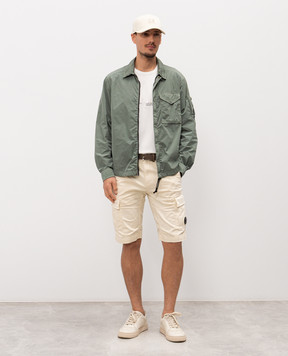 C.P. Company Beige cargo shorts with patch MBE746A005694G