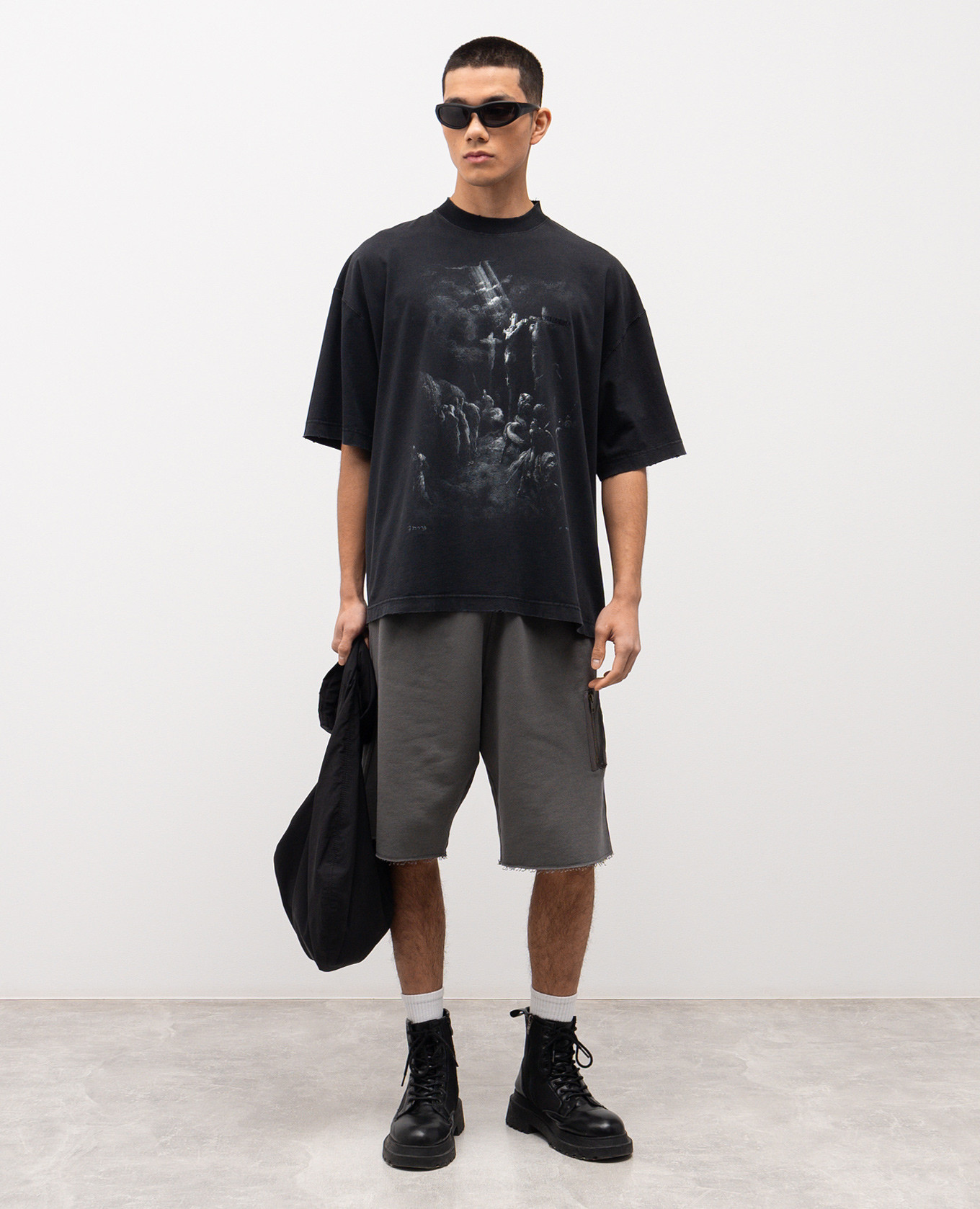 

Black Jesus On A Cross T-shirt Vetements