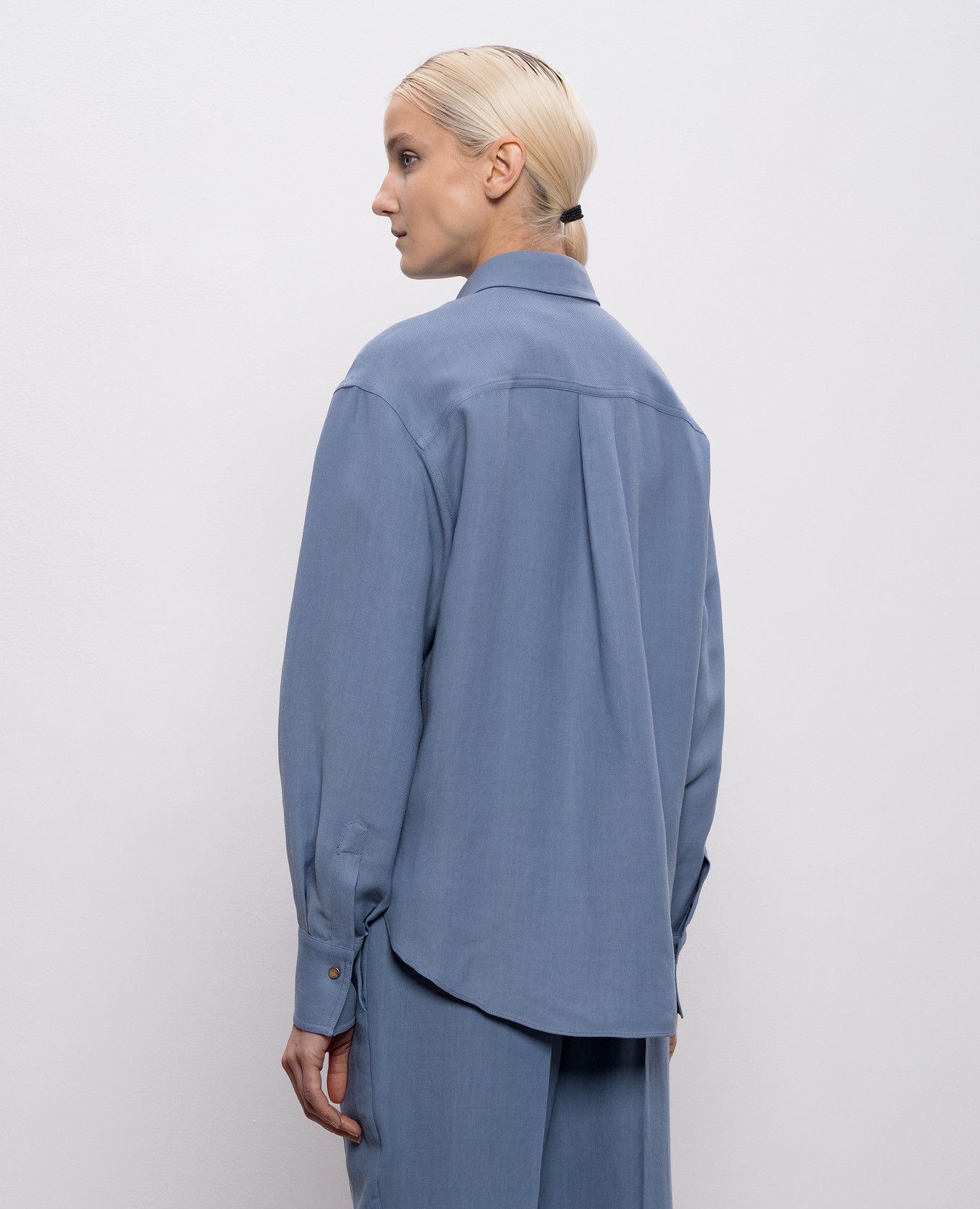 Blue shirt with linen Brunello Cucinelli 4