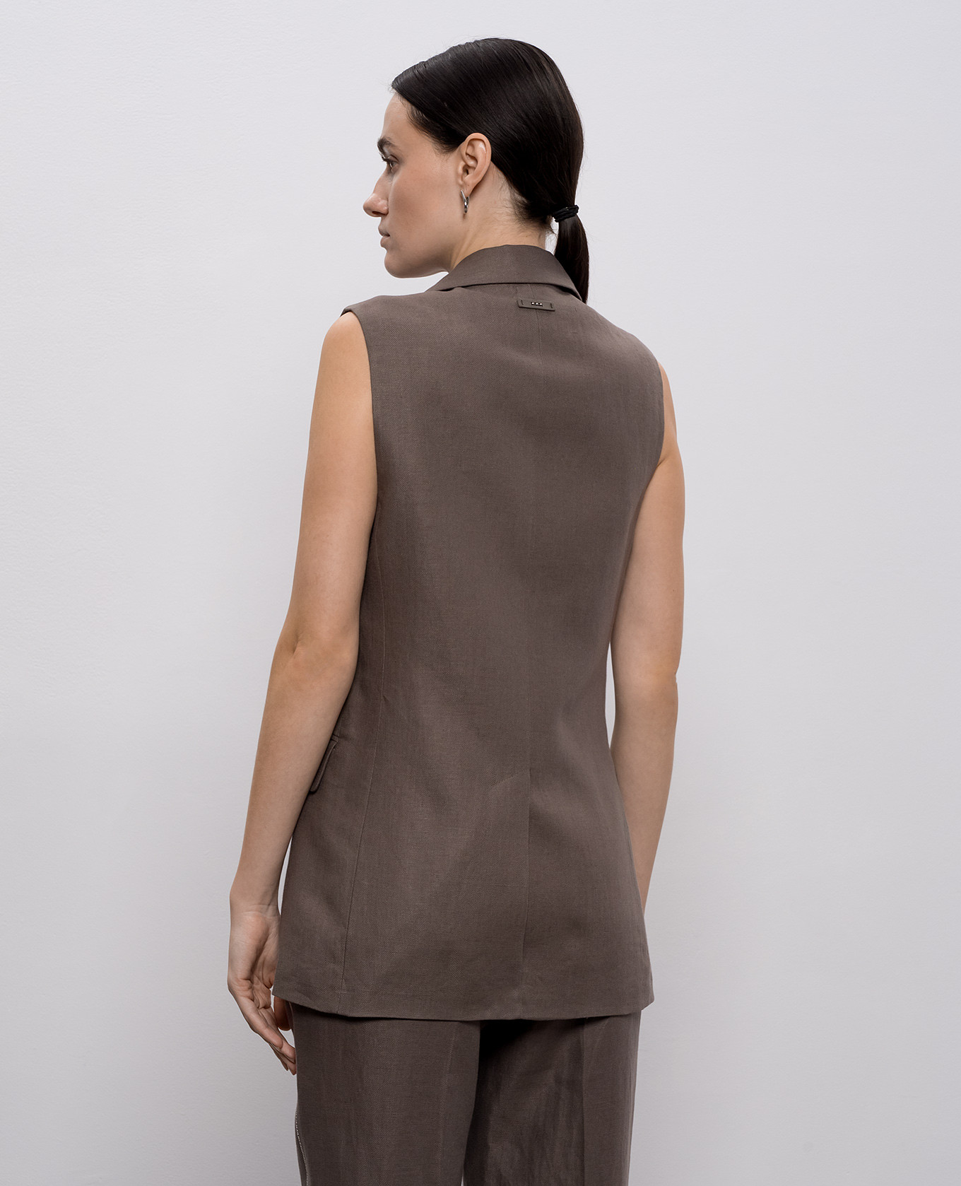 Brown linen vest Peserico 4