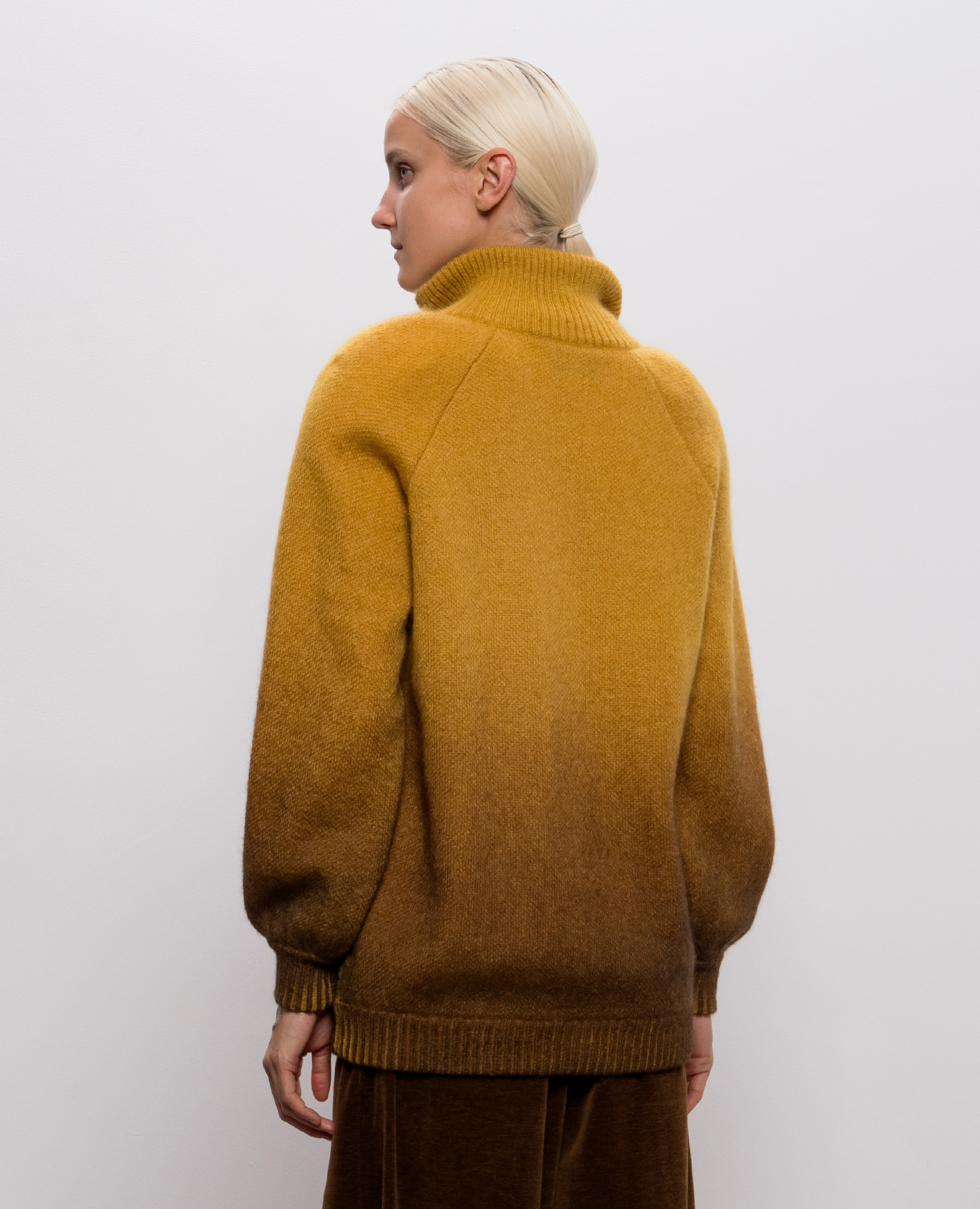 Yellow sweater with wool Rowen Rose 4