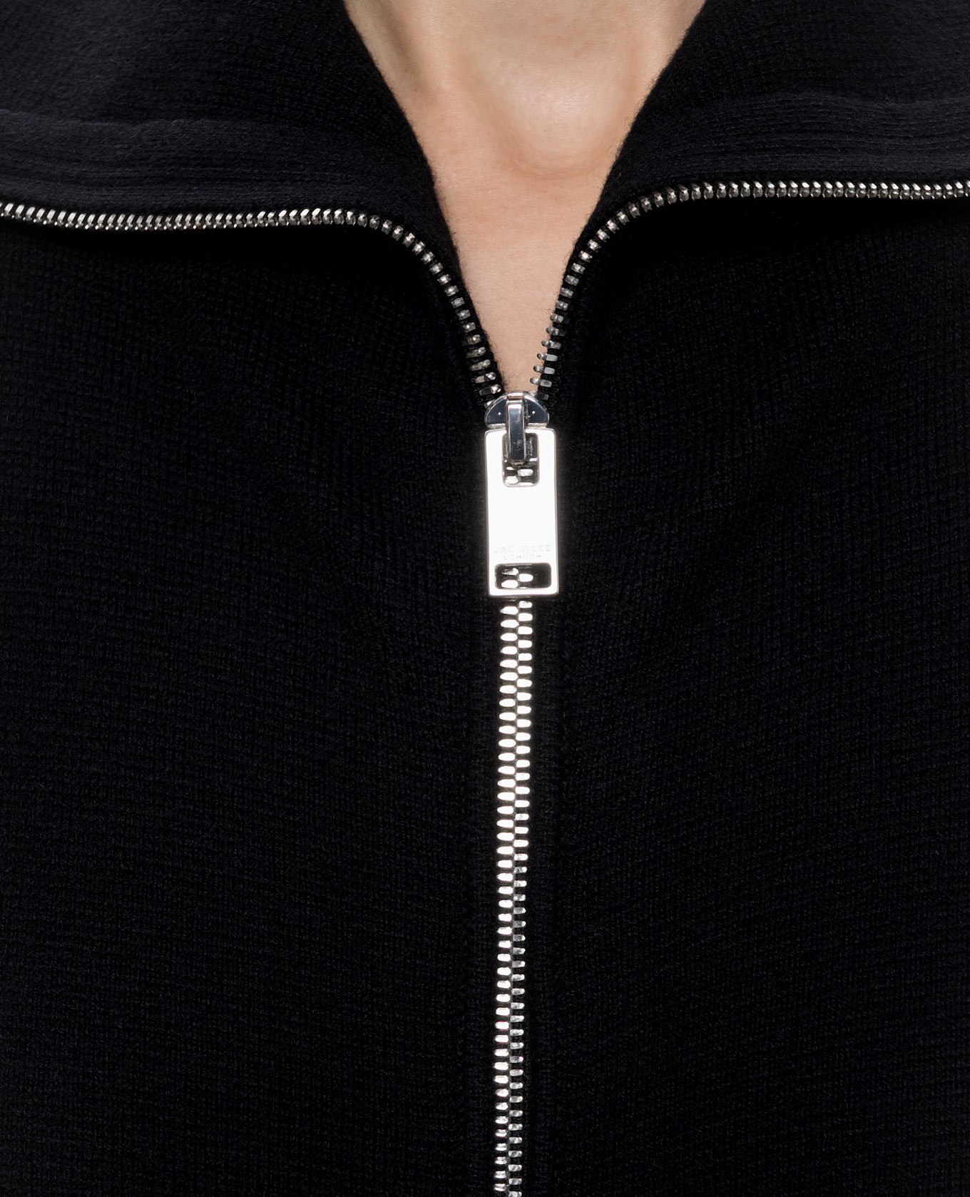 Black cashmere cardigan Jacob Lee 5