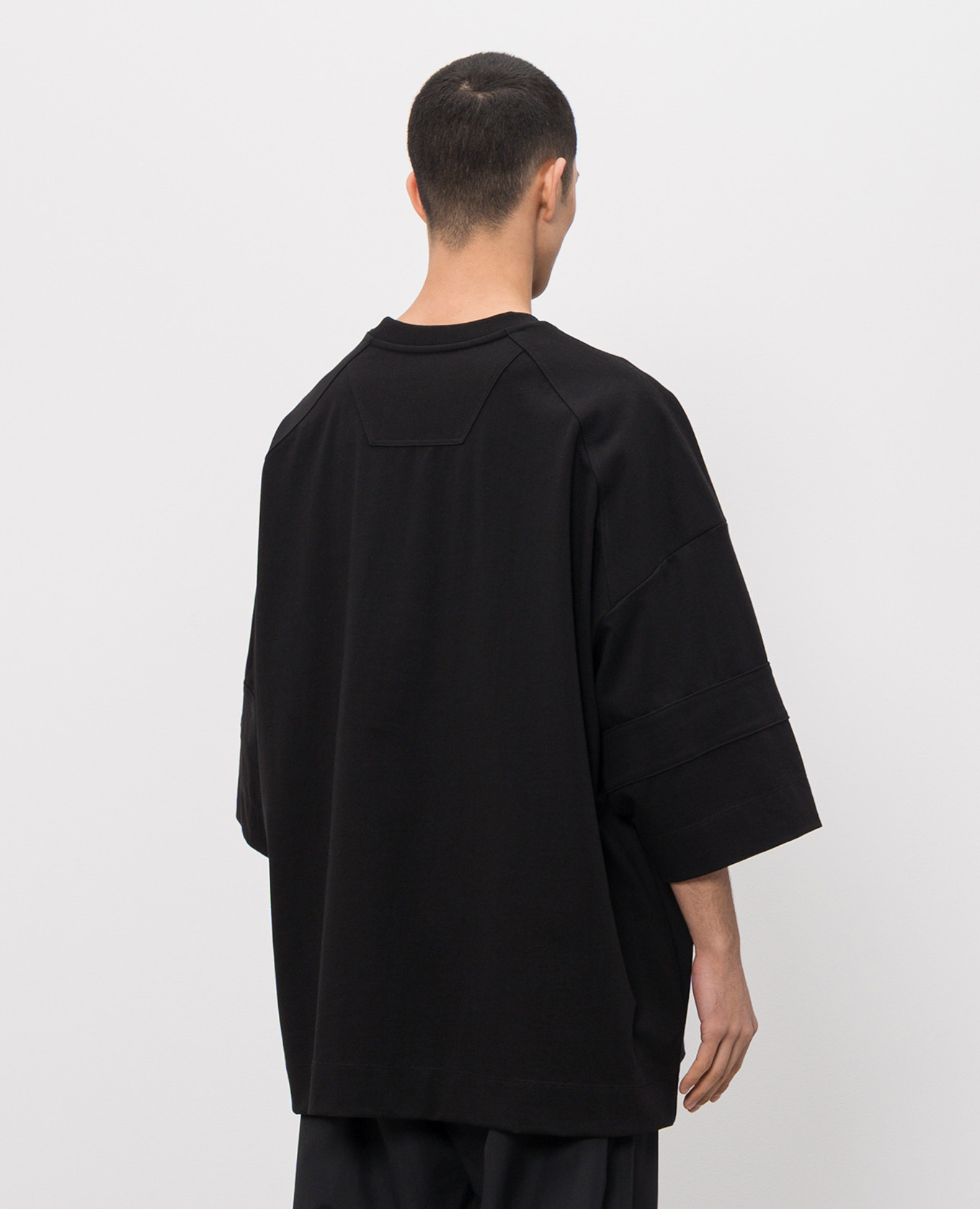 

Black Max Fit T-shirt with print Juun.j