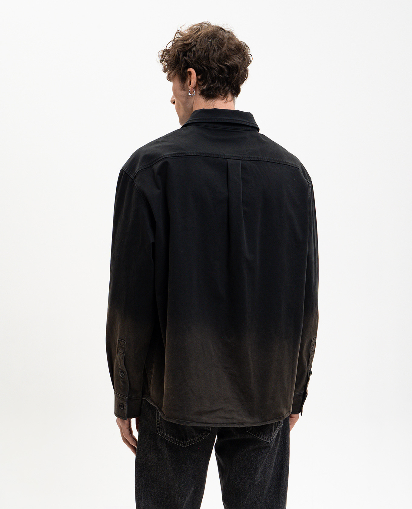 

Black Cal shirt Axel Arigato