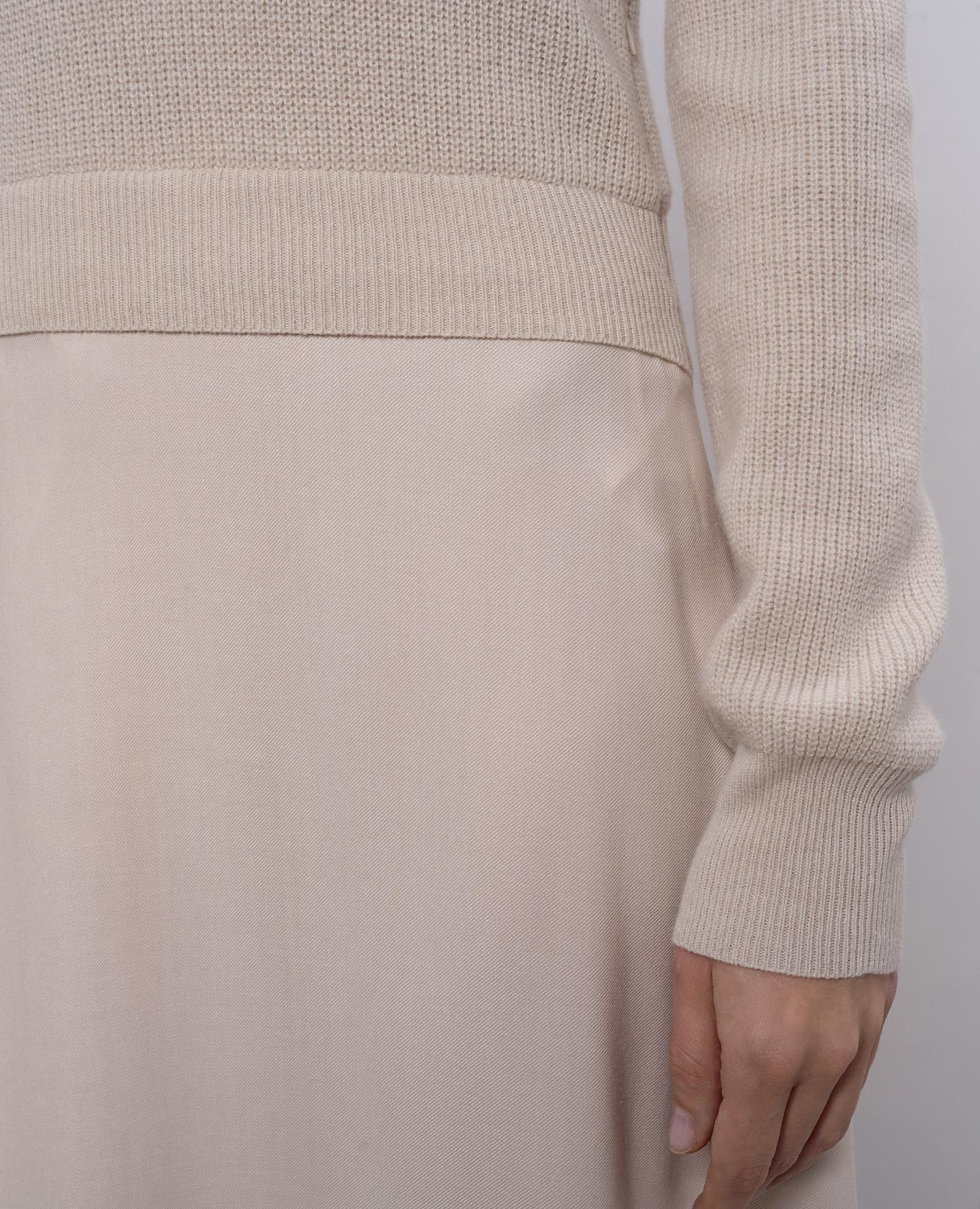 

Beige midi dress with wool, silk and cashmere Peserico