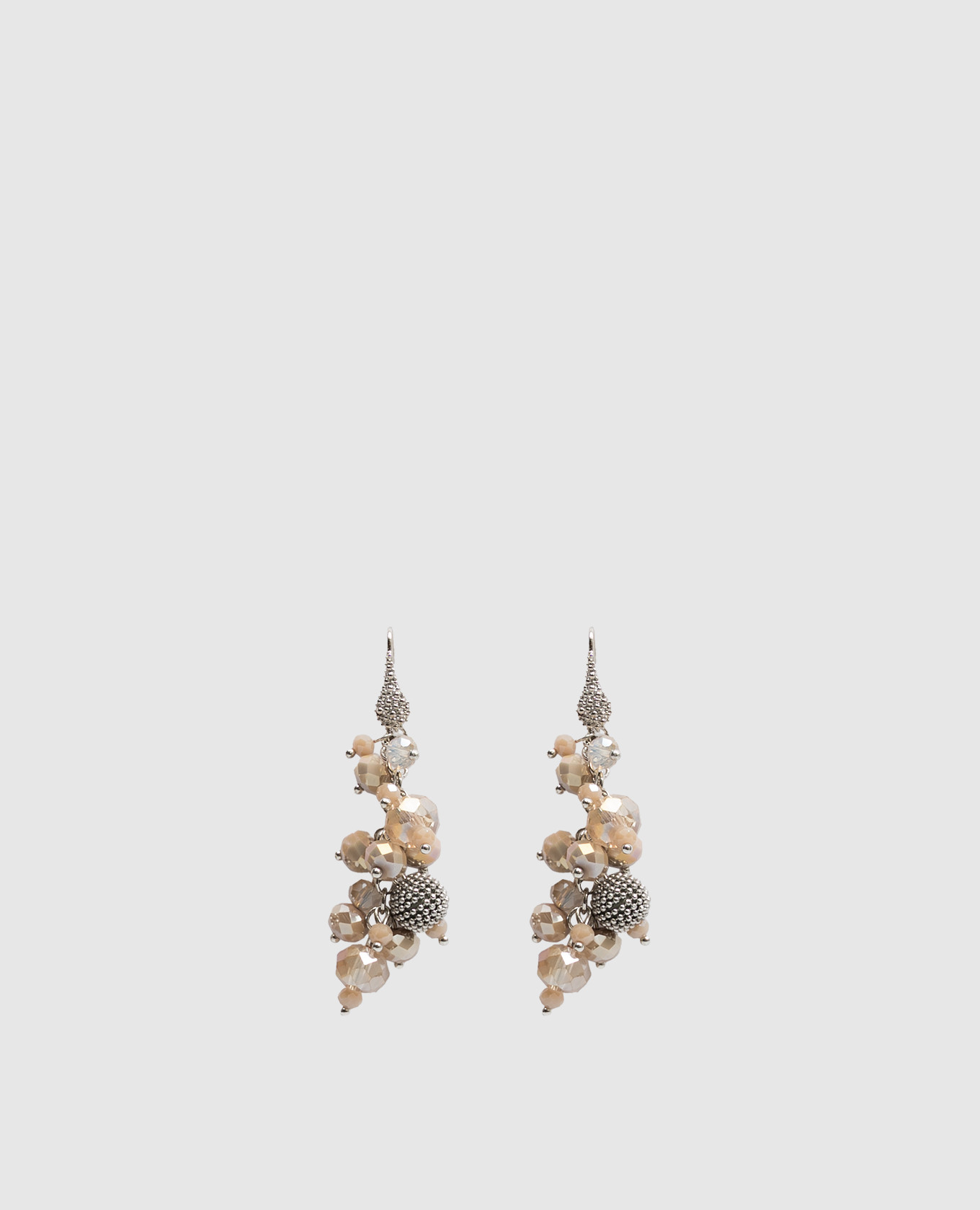 Beige earrings with beads