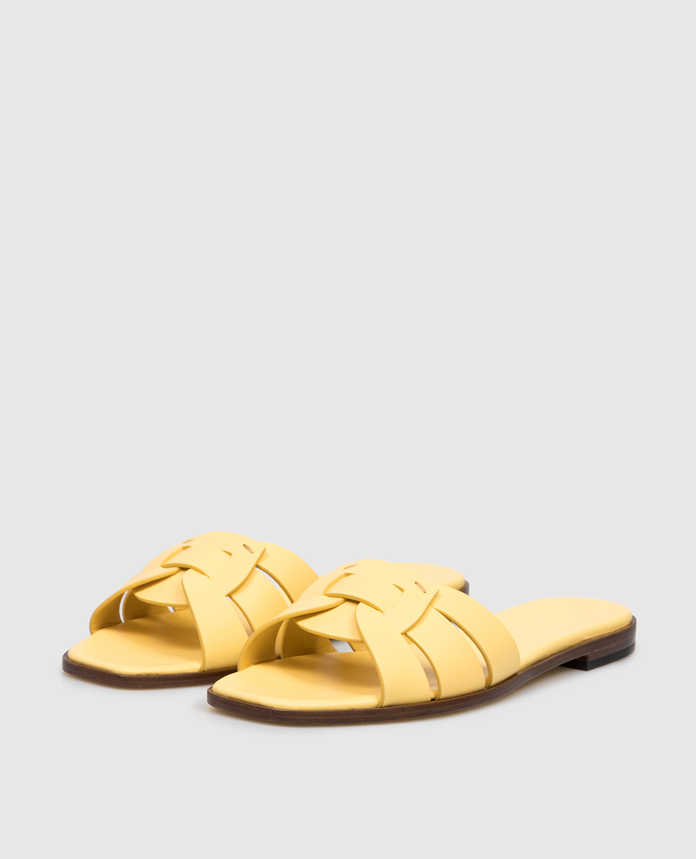 

Yellow leather flip-flops Doucal's