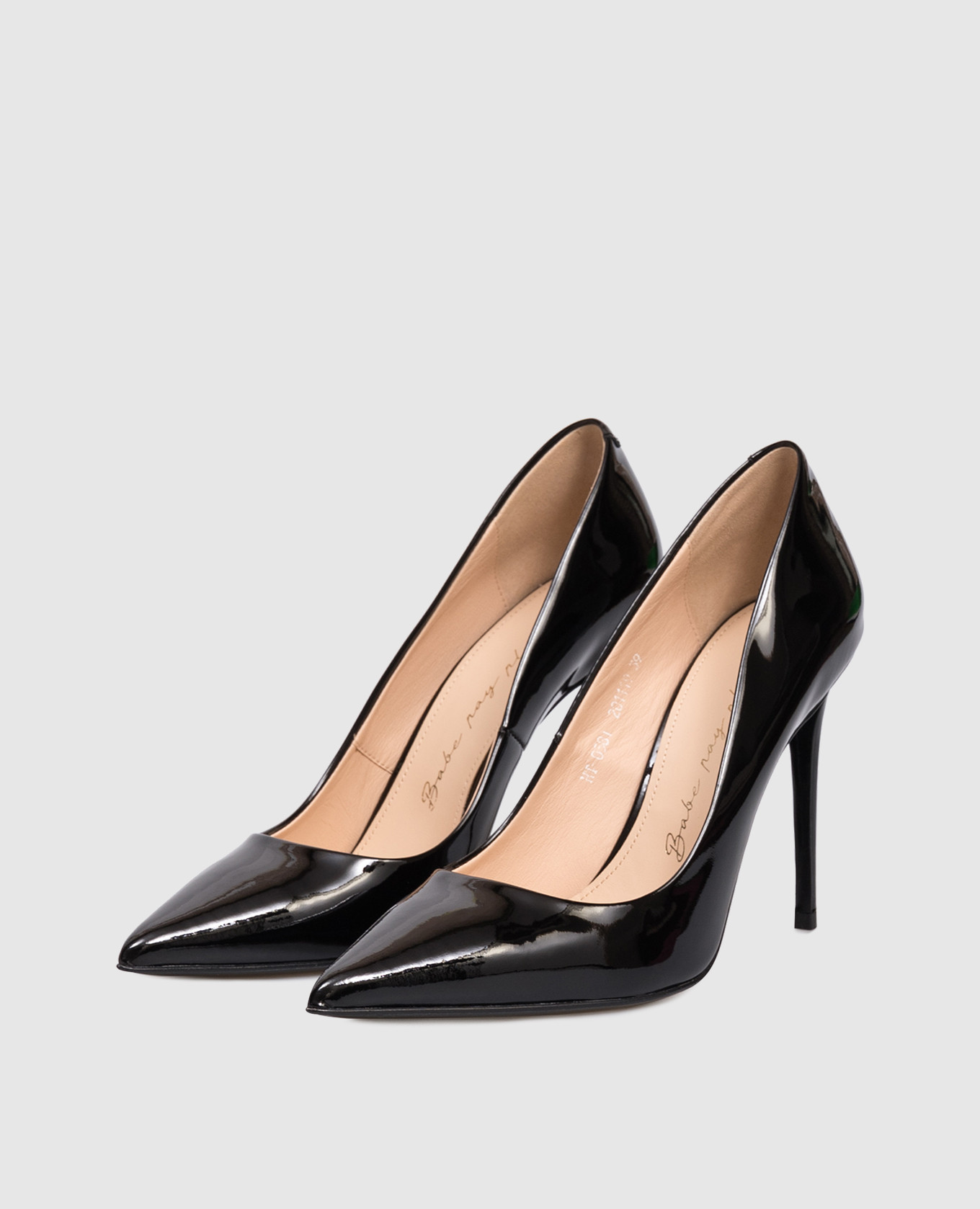 

Black patent leather shoes Babe Pay Pls