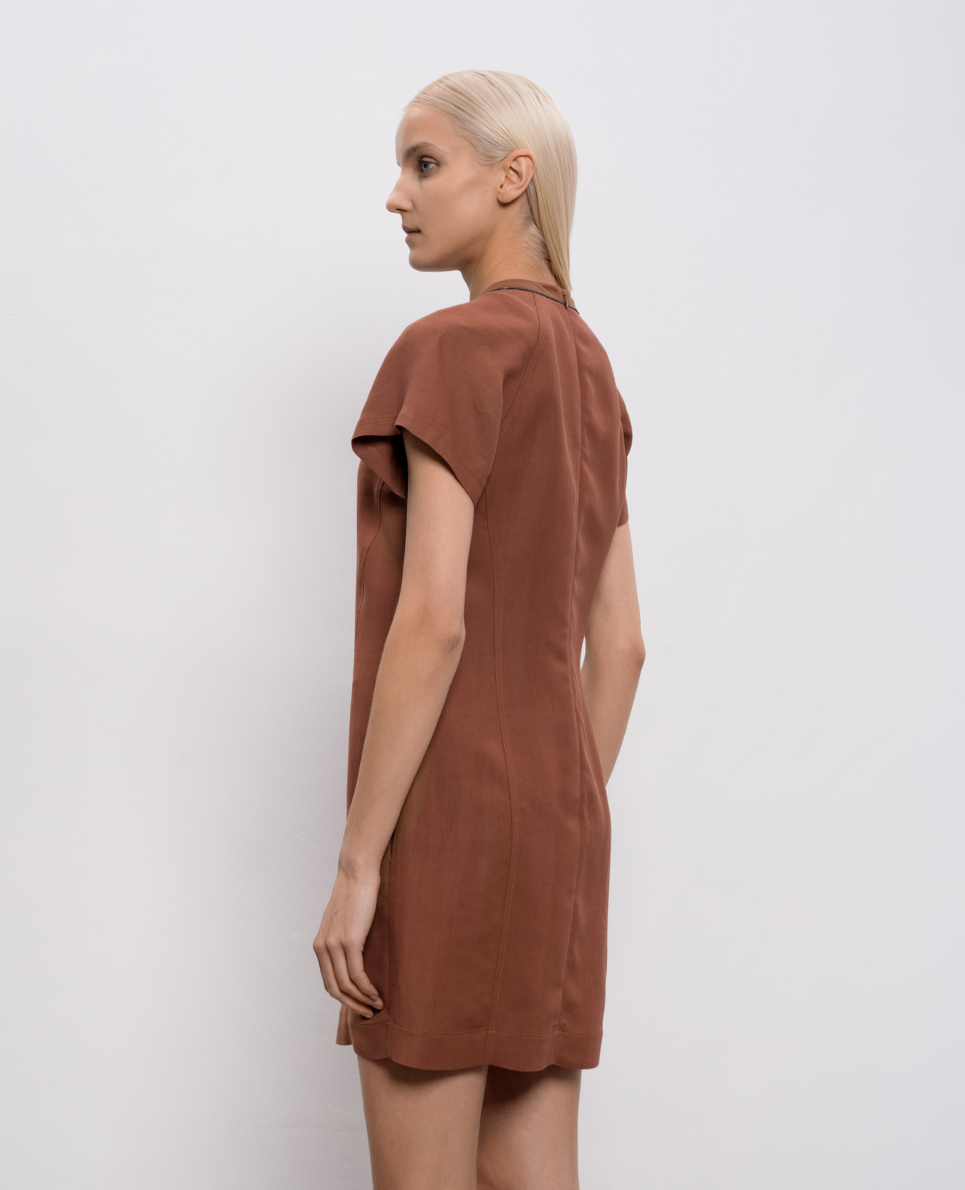 

Brown linen mini dress with monil chain Brunello Cucinelli
