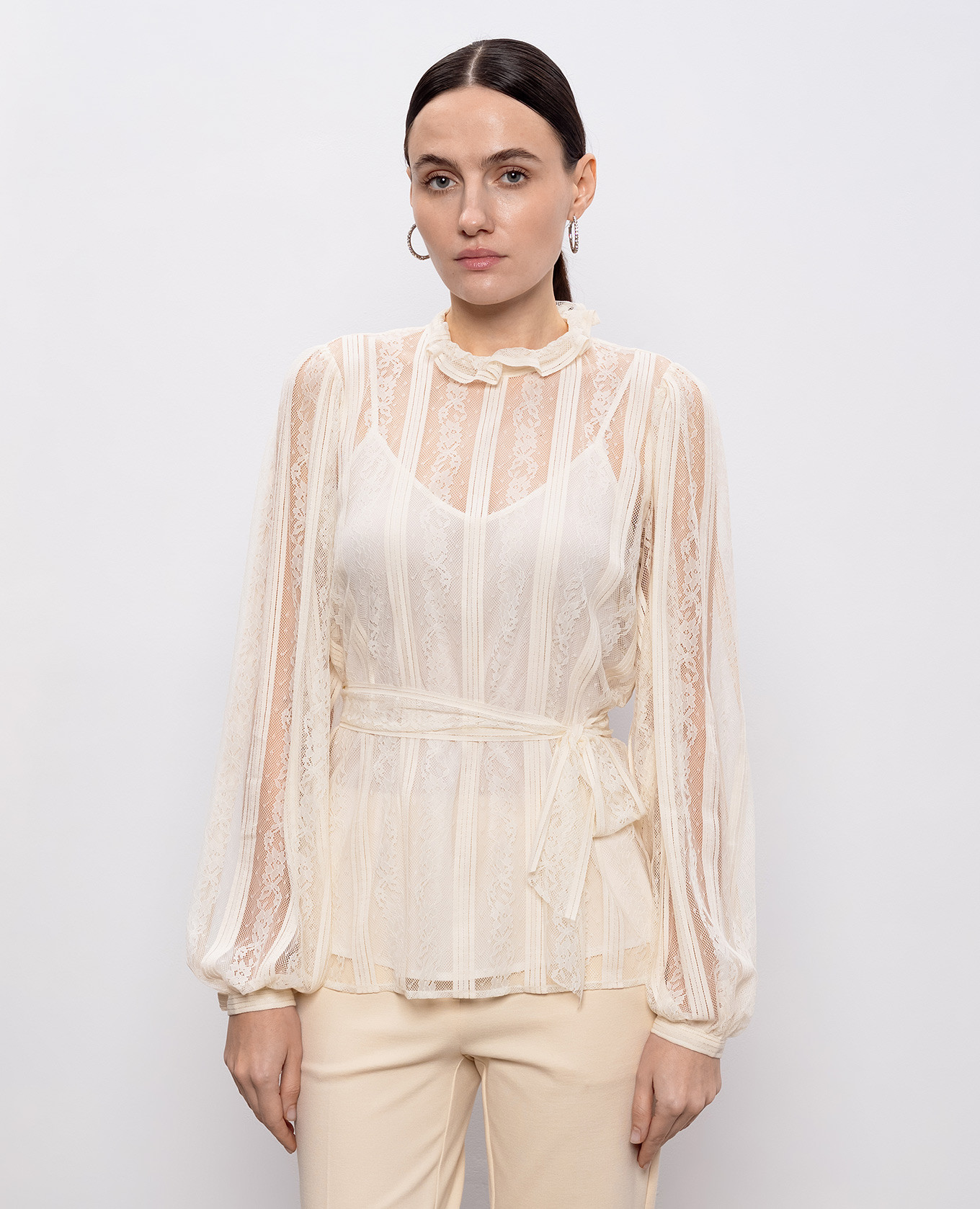 

Beige lace blouse with logo Twinset