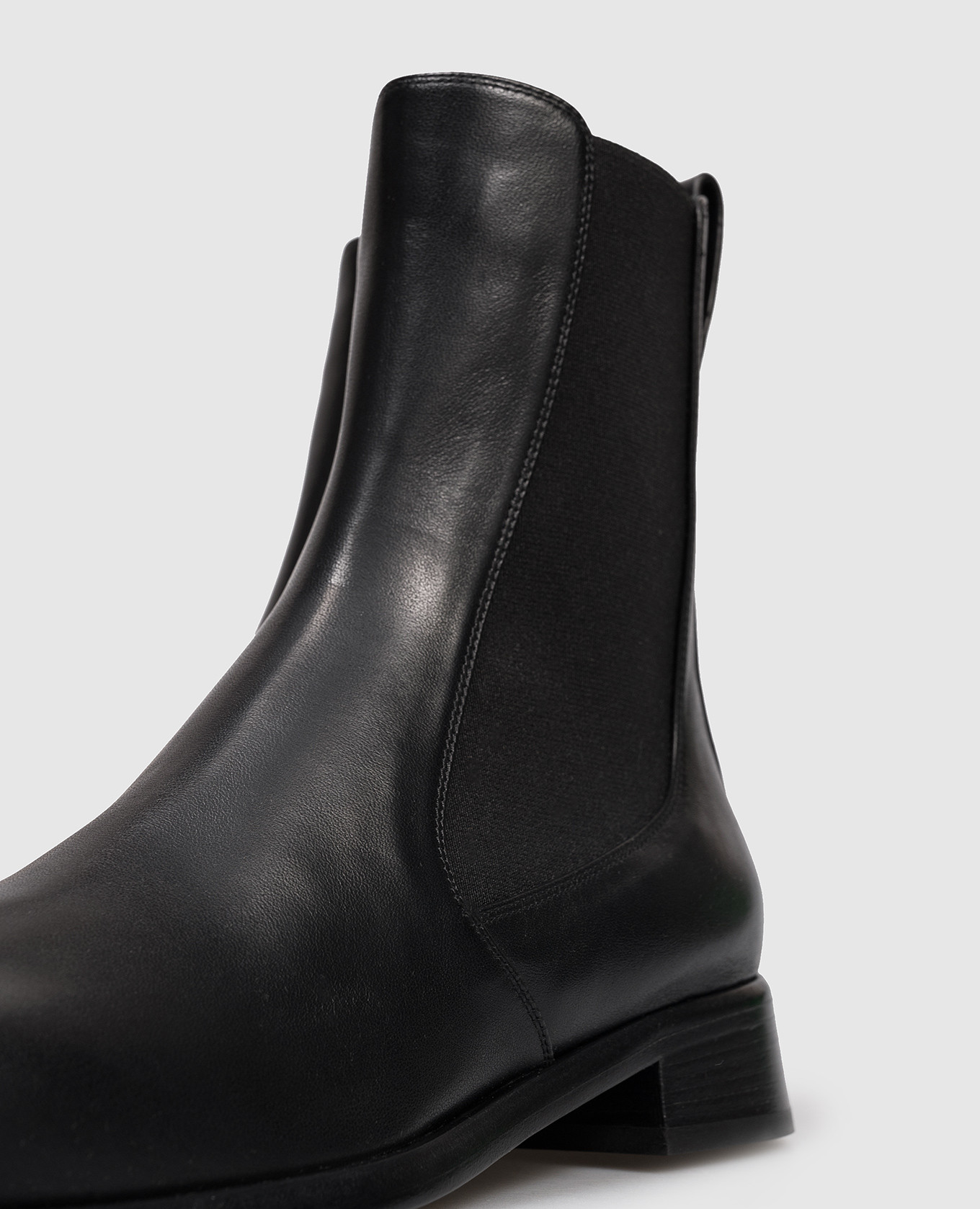 

Avenue black leather chelsea boots Sergio Rossi