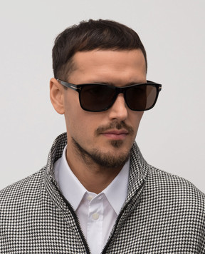 Tom Ford Giulio black sunglasses with logo FT0698