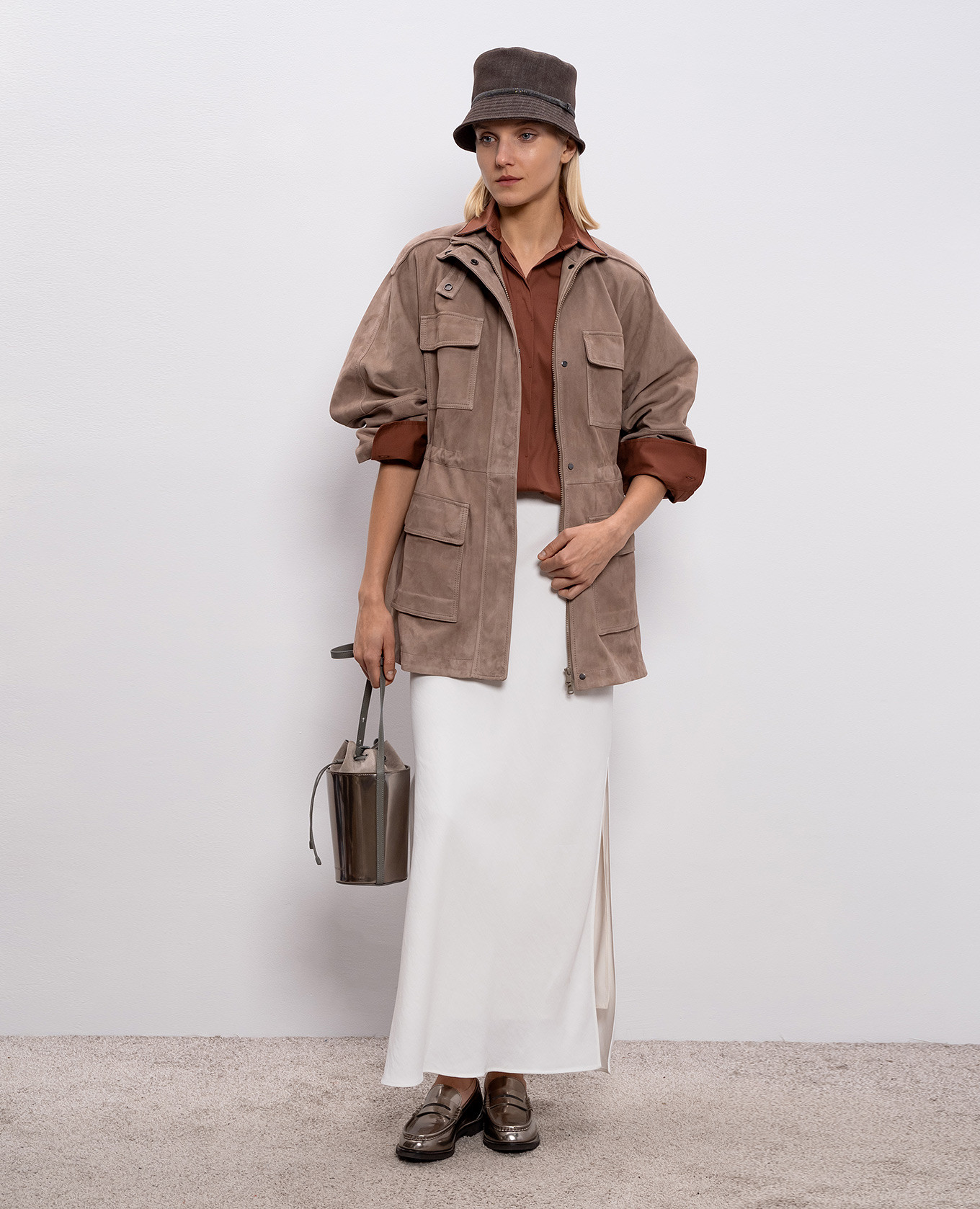 

Brown shirt with monil chain Brunello Cucinelli