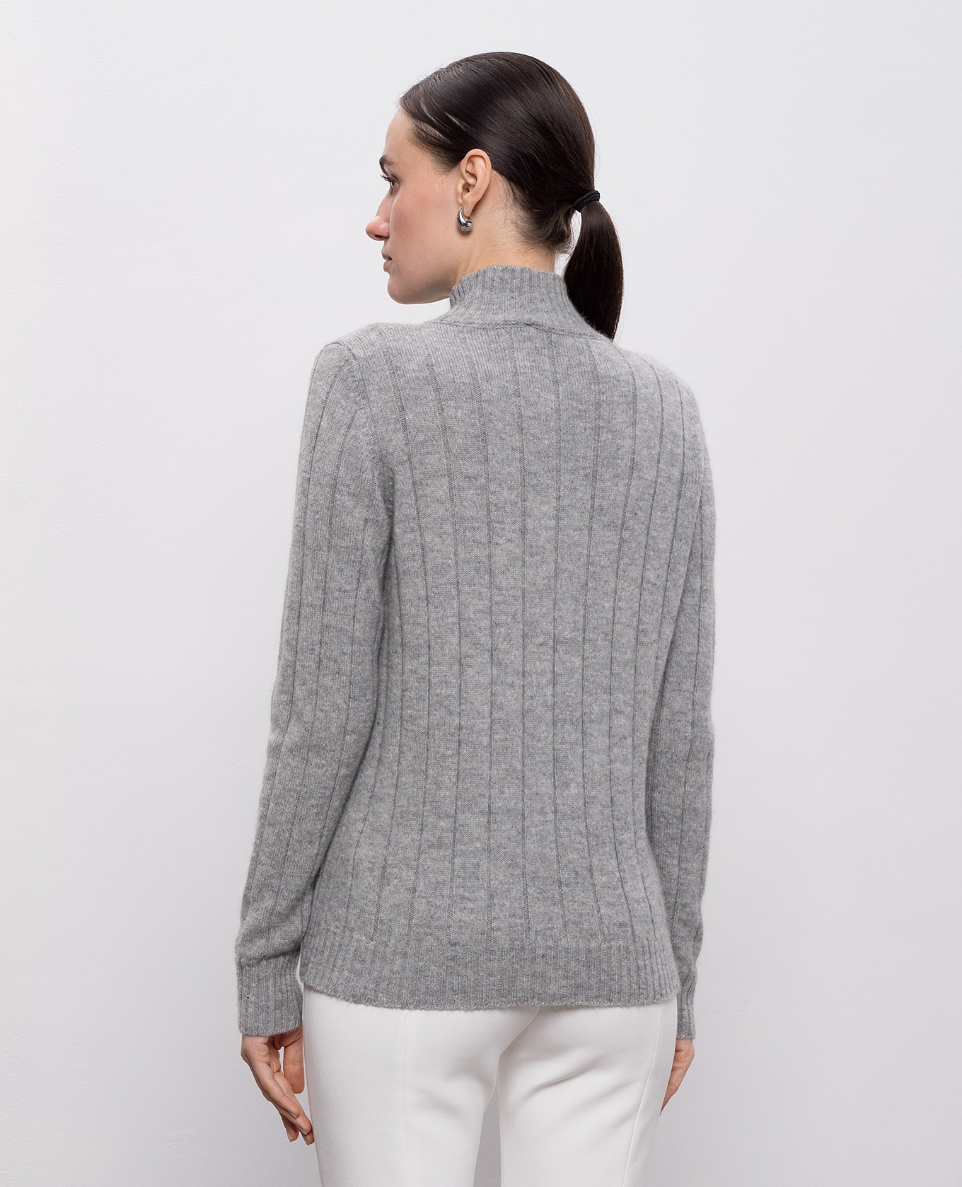 Gray sweater made of wool, silk and cashmere Peserico 4
