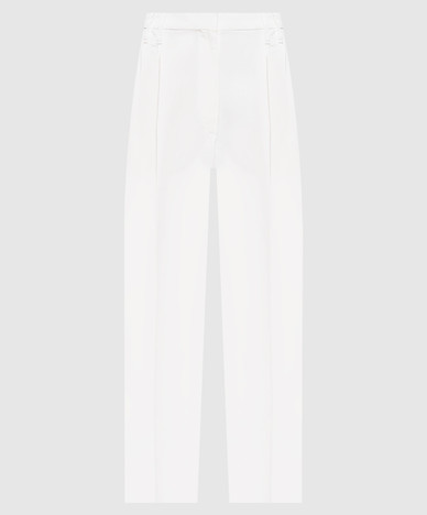 White linen pants with monil chain