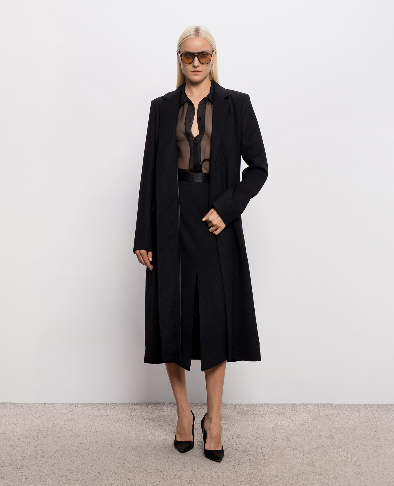 Black wool pencil skirt Tom Ford 2