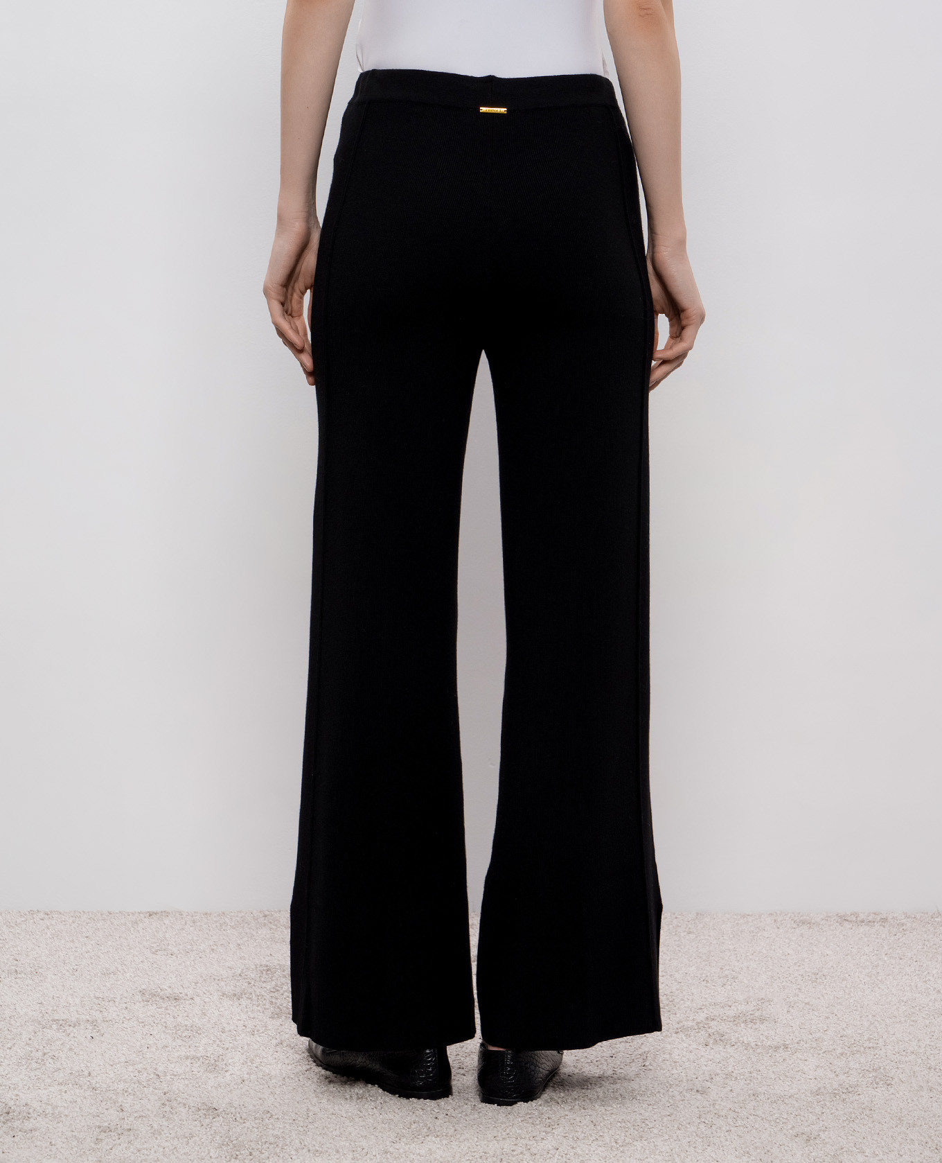 Black wool pants with logo Twinset 4