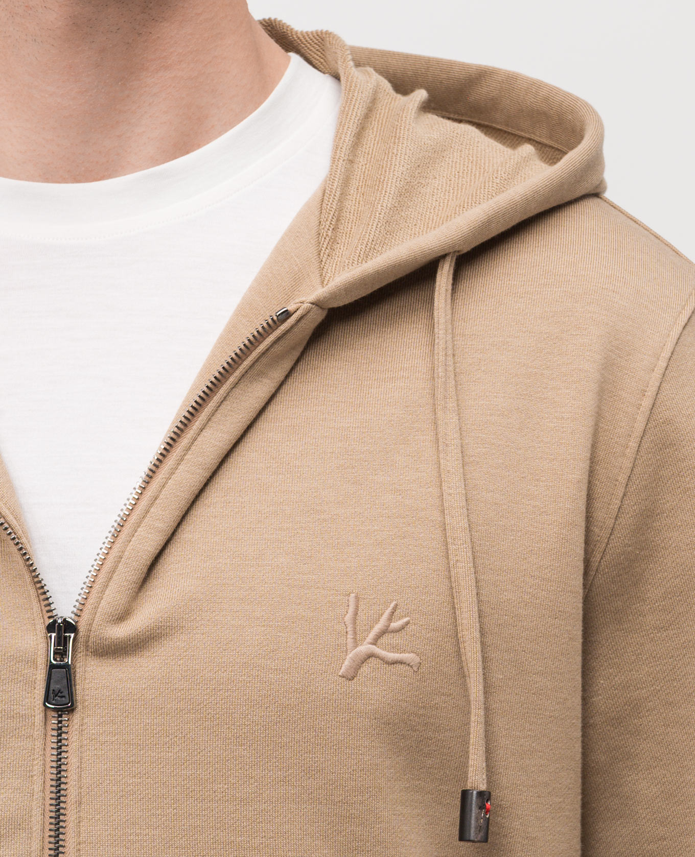 

Beige sports jacket with silk ISAIA