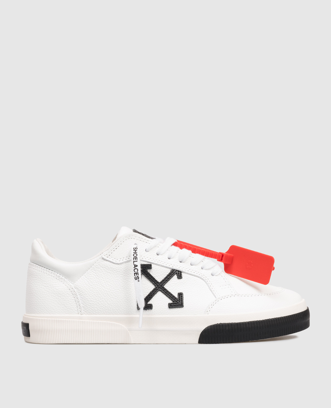 

White Vulc Low Leather Sneakers with Emblem Off-White
