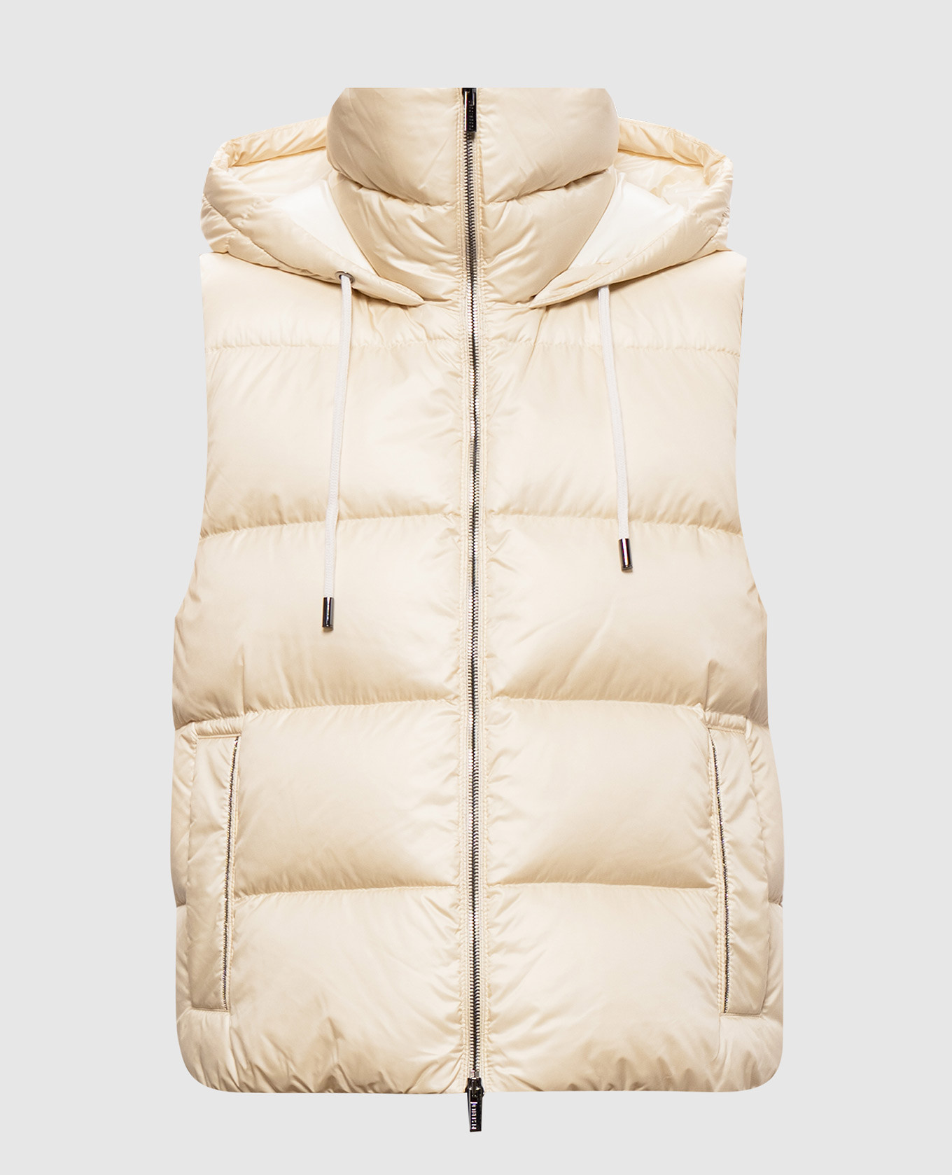Ivory down vest with monil chain