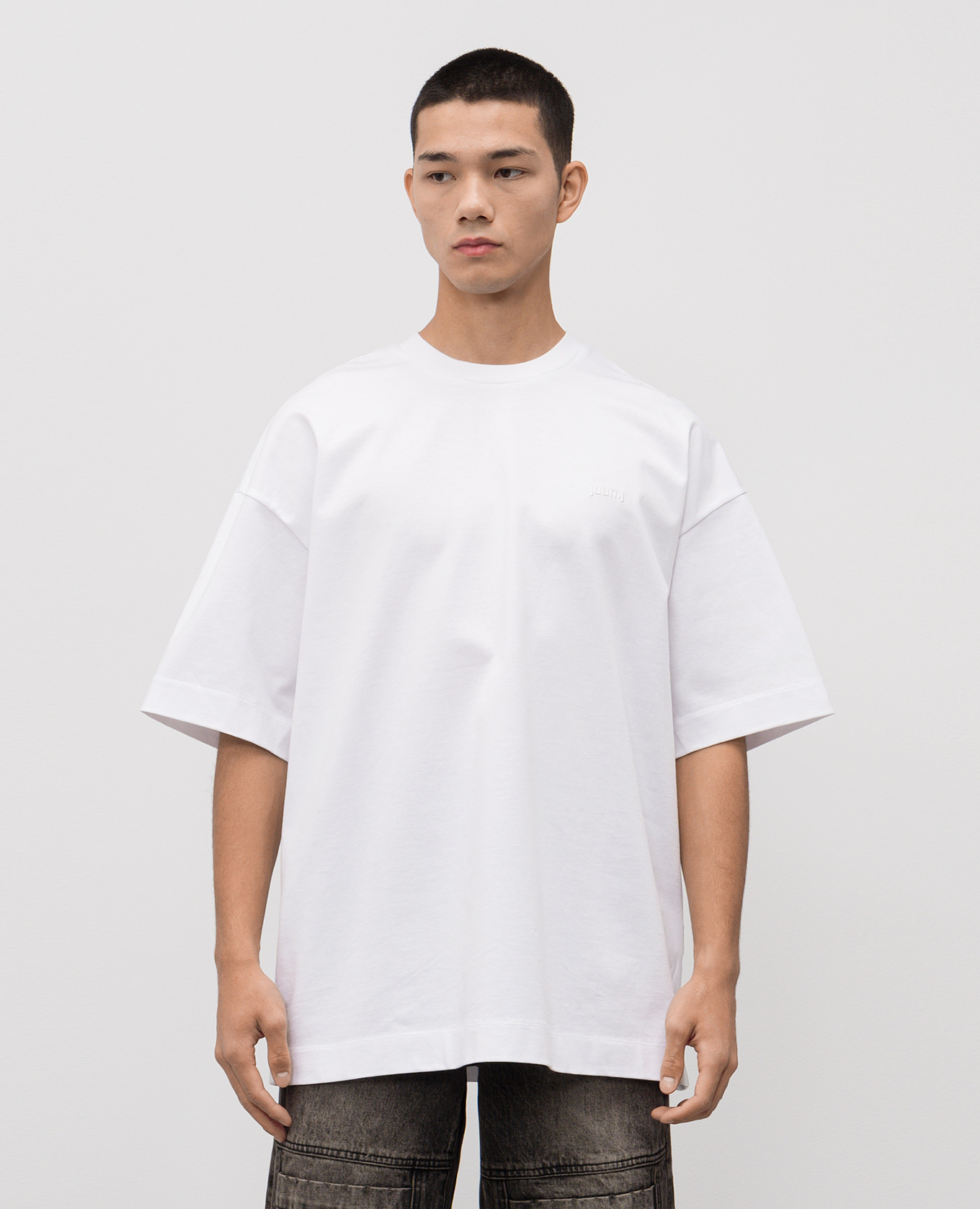 White T-shirt with branded print Juun.j 3