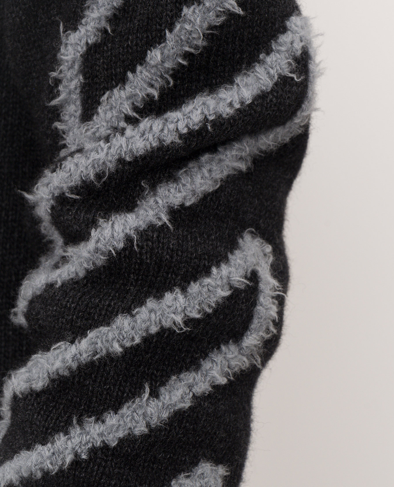 Gray sweater with wool Off-White 5