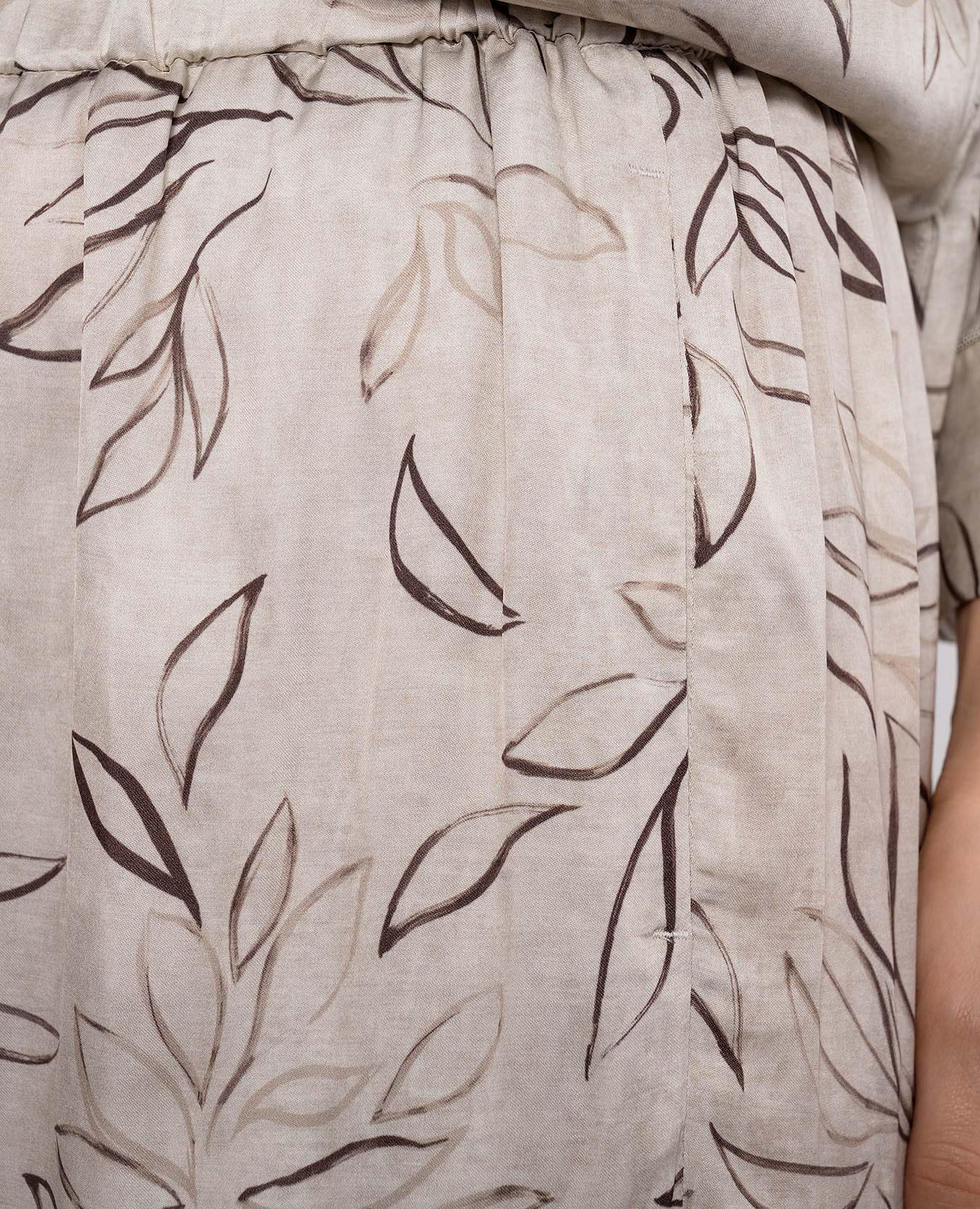 

Beige palazzo pants in floral print Peserico