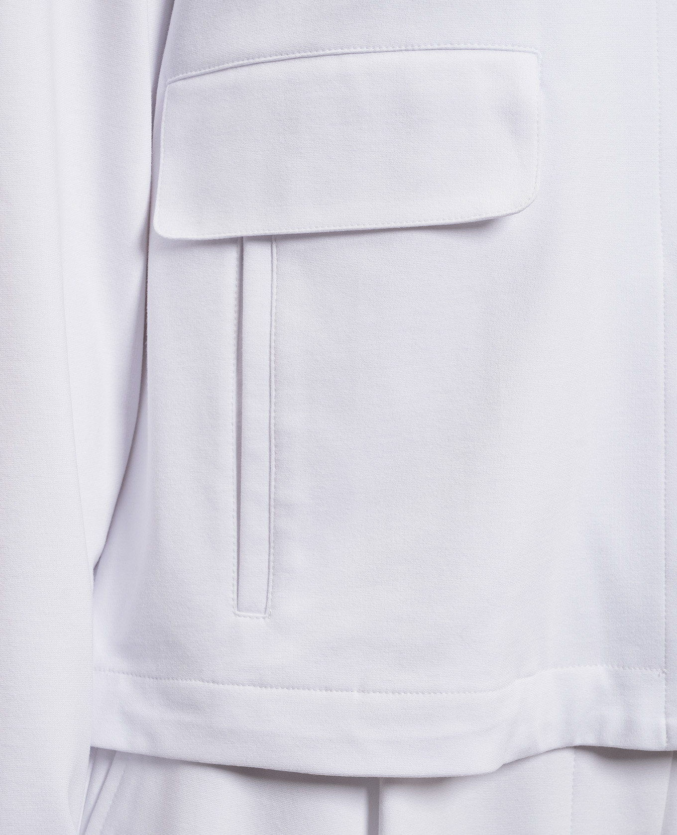White jacket LAUDE MooRER 5
