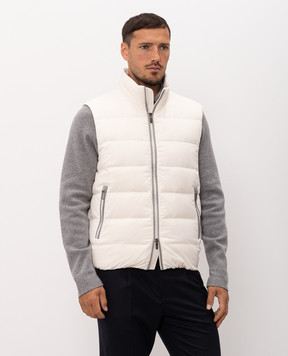 Peserico Ivory down vest with logo patch R53082DG3604