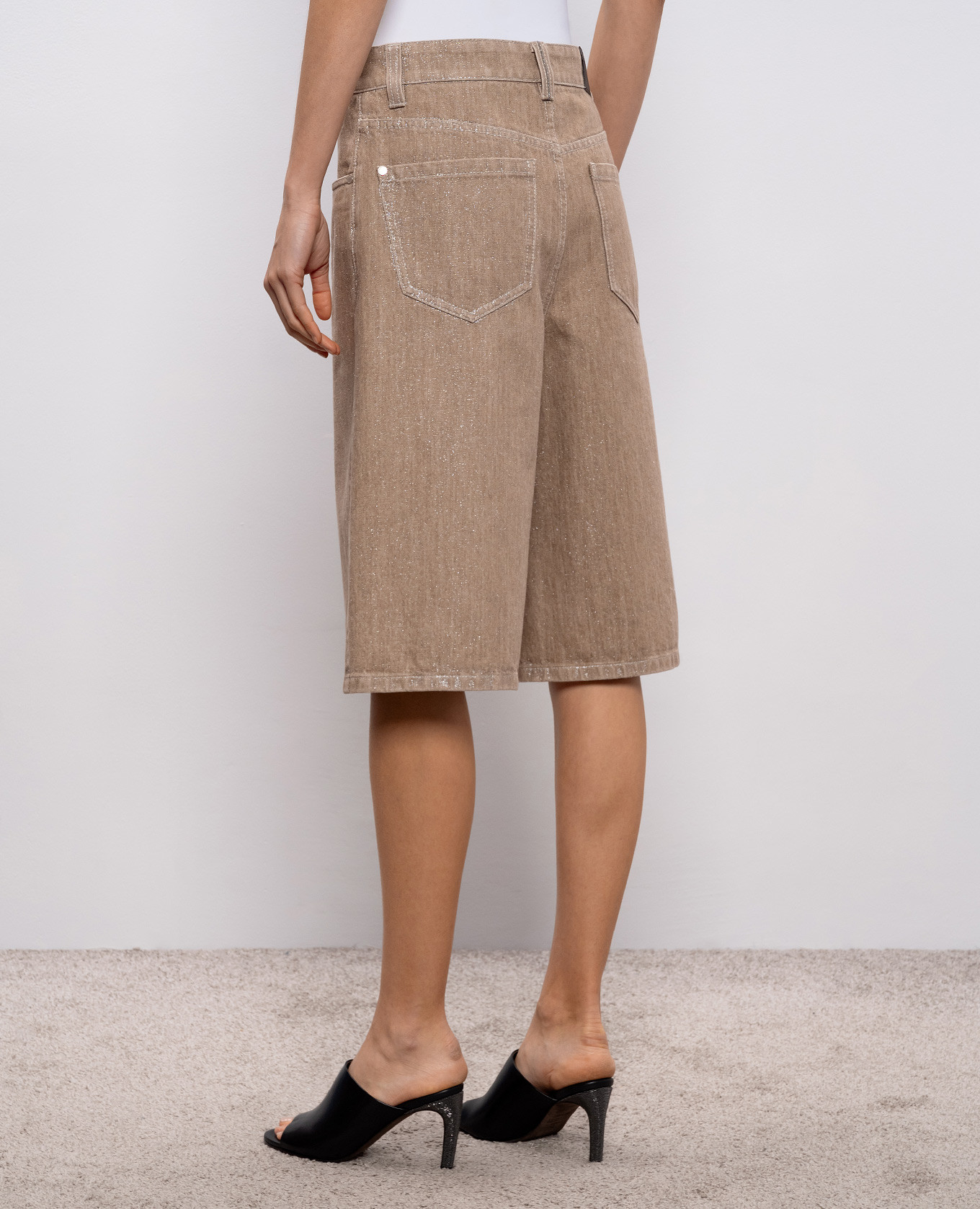 Beige denim Bermuda shorts with lurex Brunello Cucinelli 4