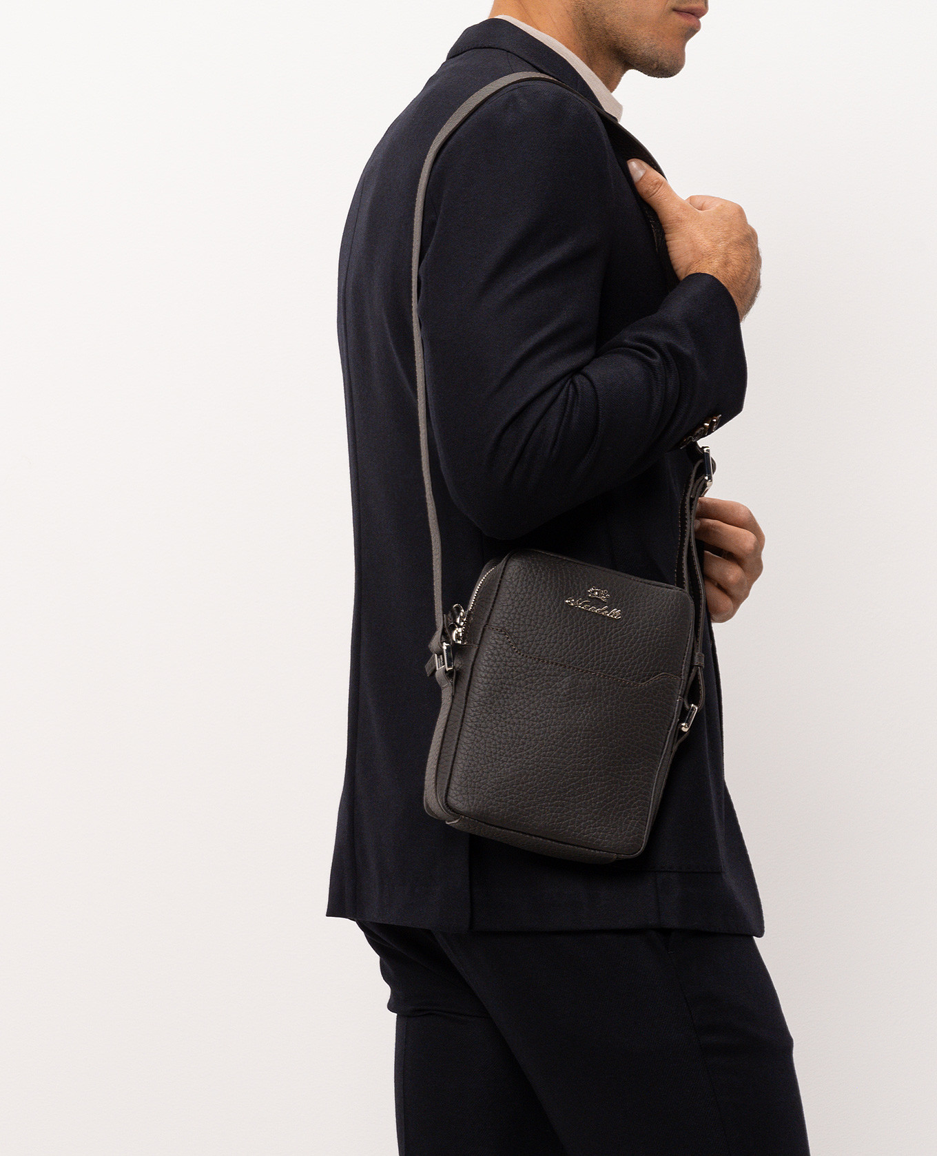 Brown leather bag with textured logo Enrico Mandelli 2