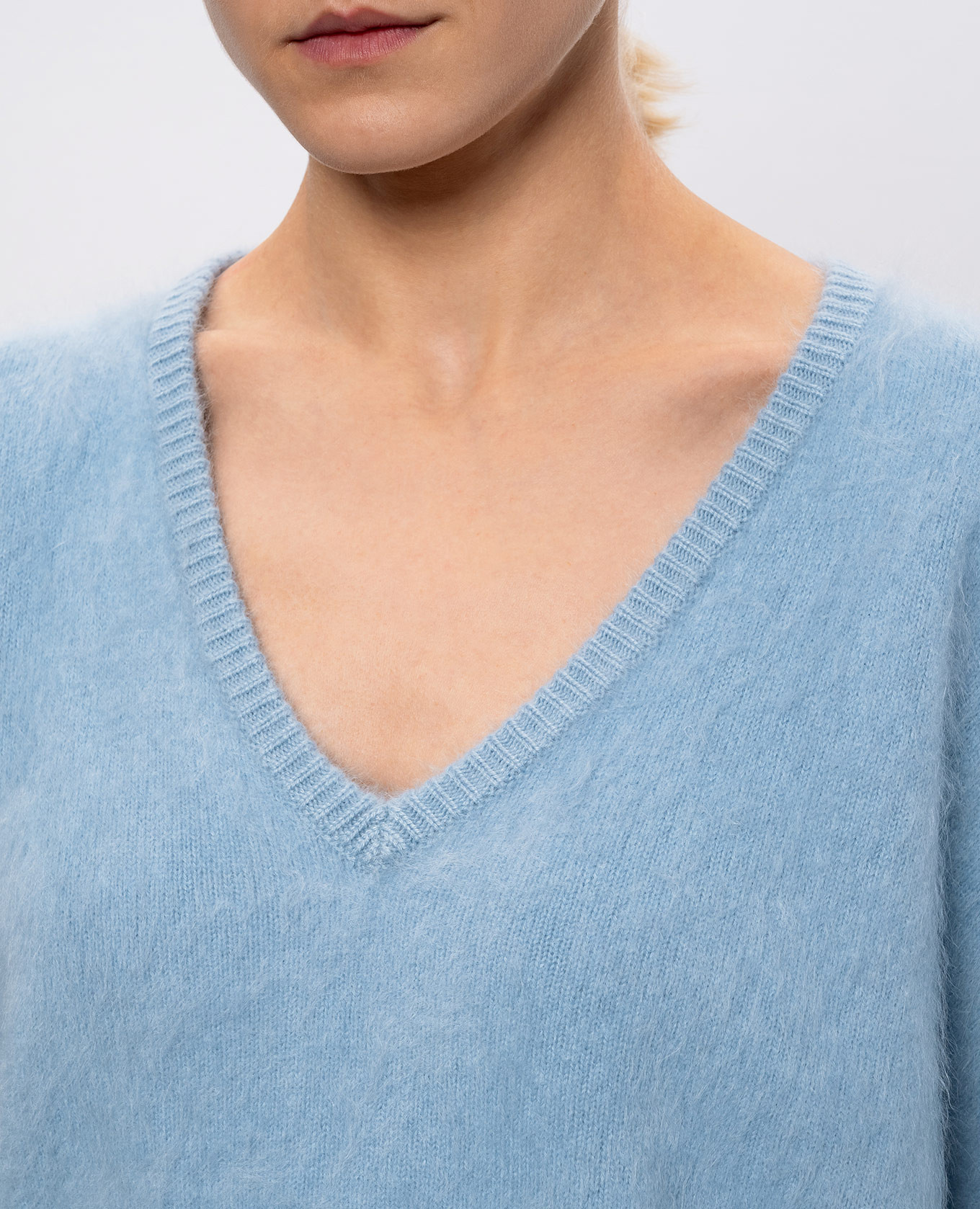 Margareta blue cashmere pullover LISA YANG 5