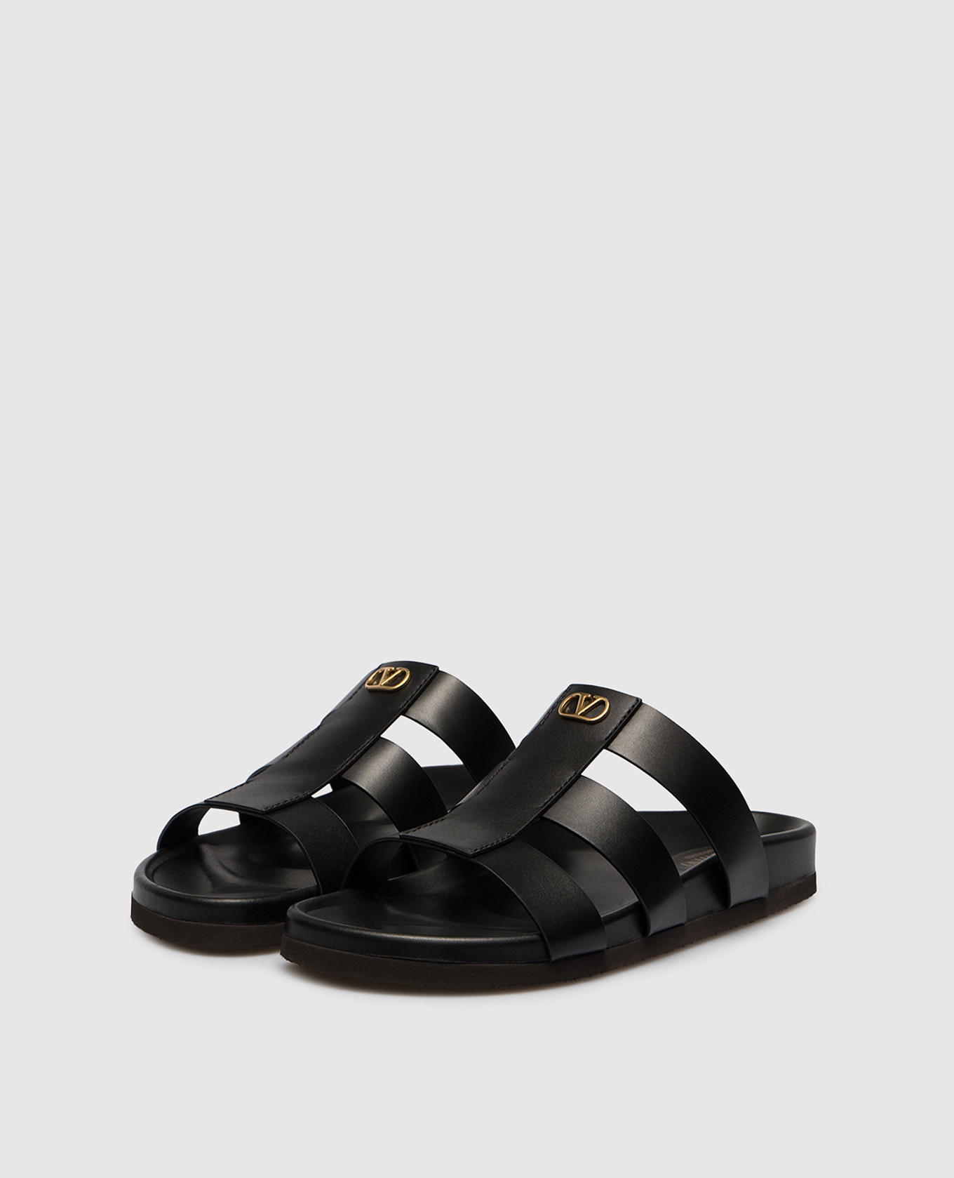 

Black leather flip-flops with logo Valentino