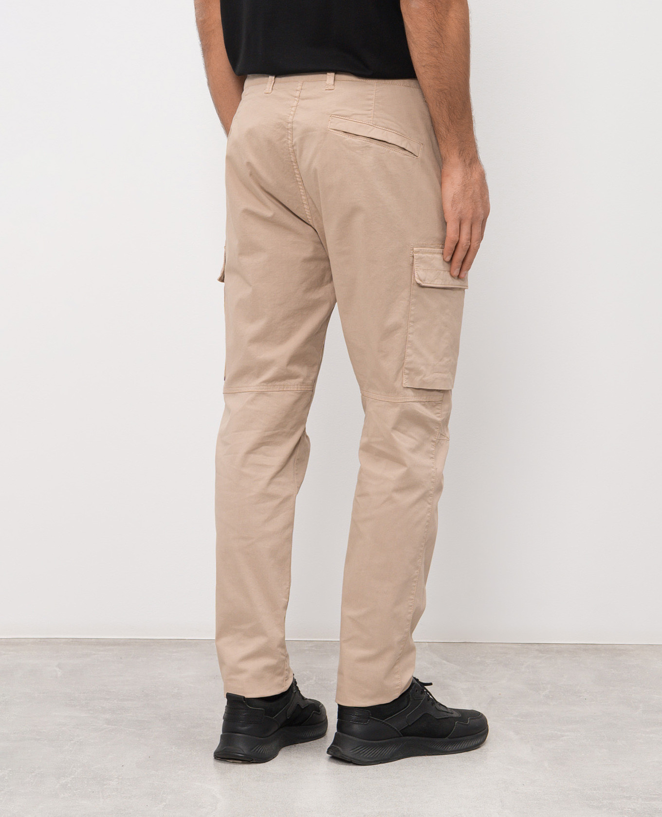 

Beige cargo pants with logo patch Stone Island