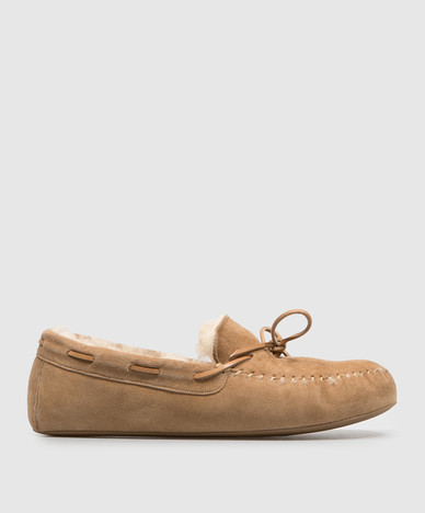 Beige suede Lucca moccasins with fur