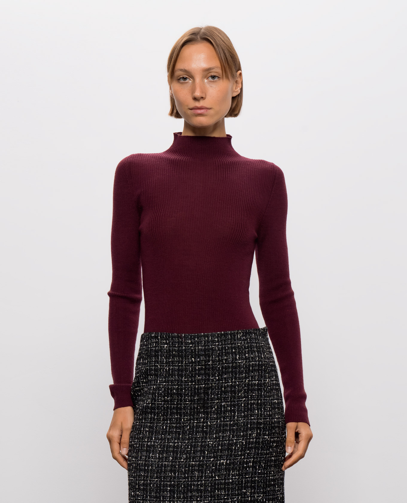 Burgundy ribbed wool turtleneck Twinset 3