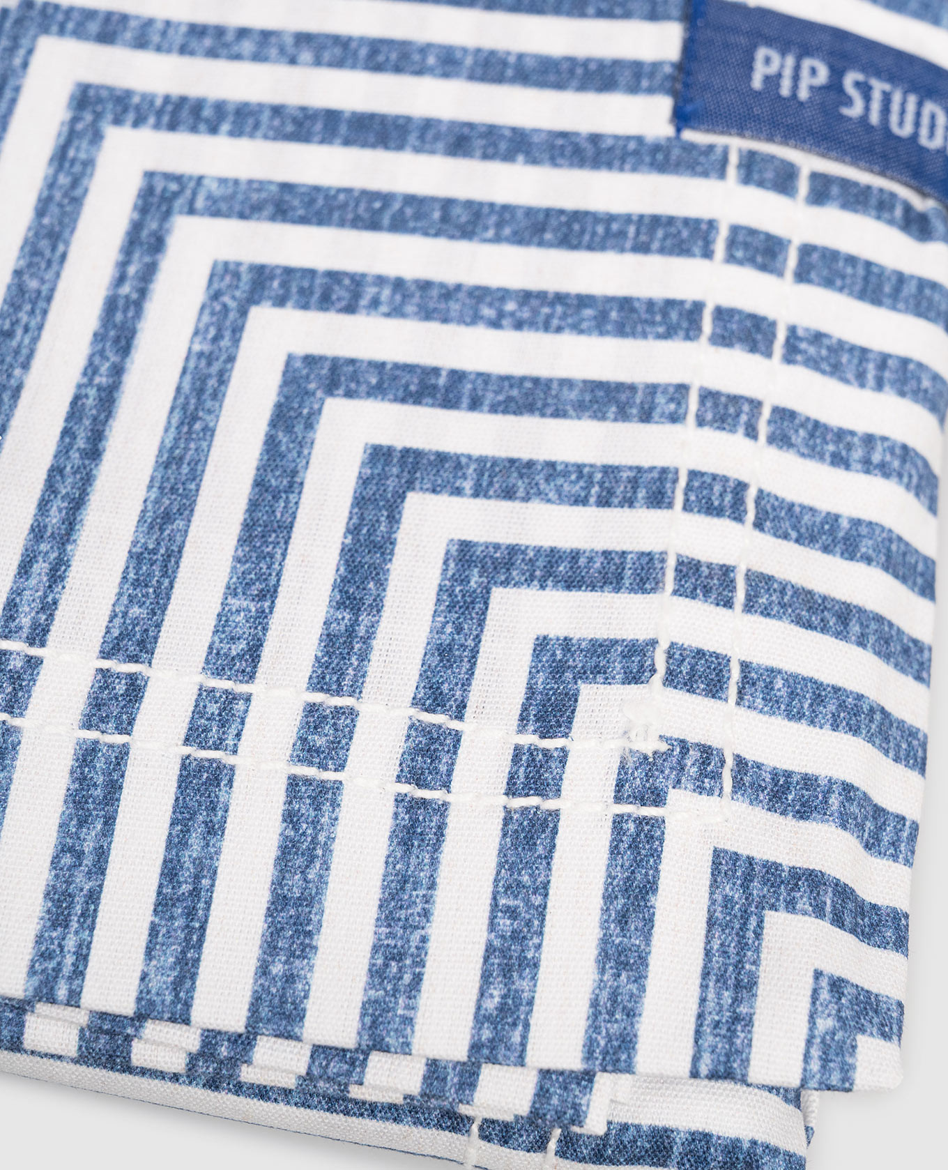 

Rroyal Regal Flower printed tablecloth Pip Studio, White