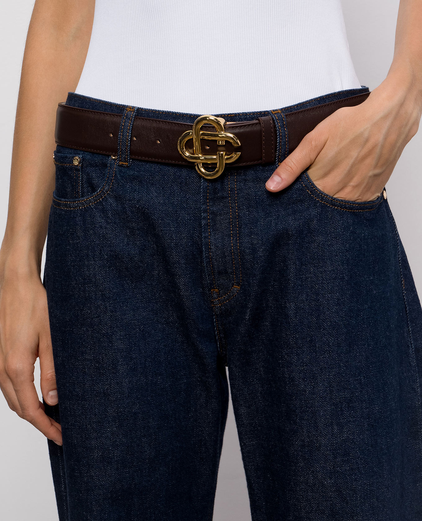 Brown leather belt with emblem Casablanca 2