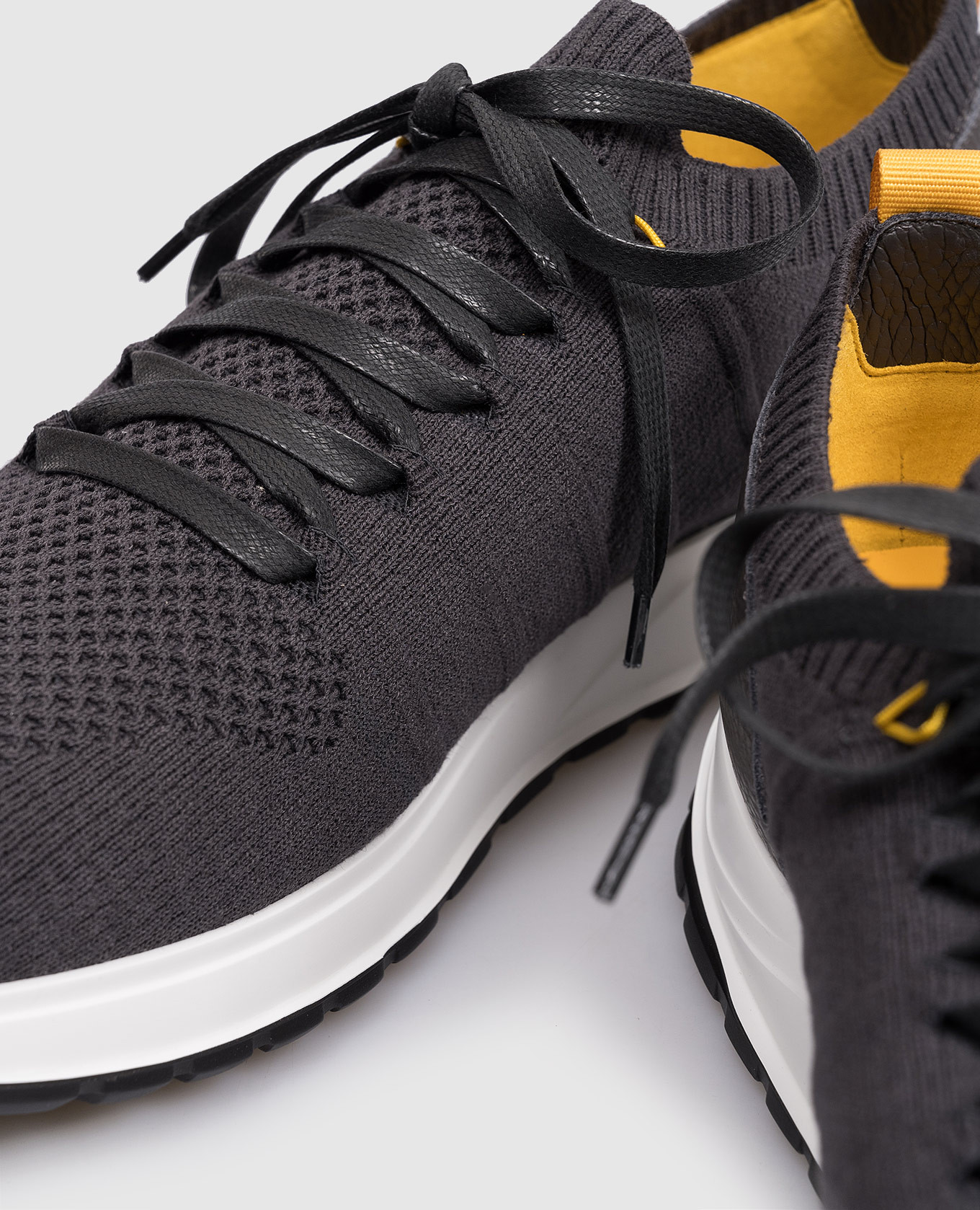 

Grey sneakers with logo Doucal's