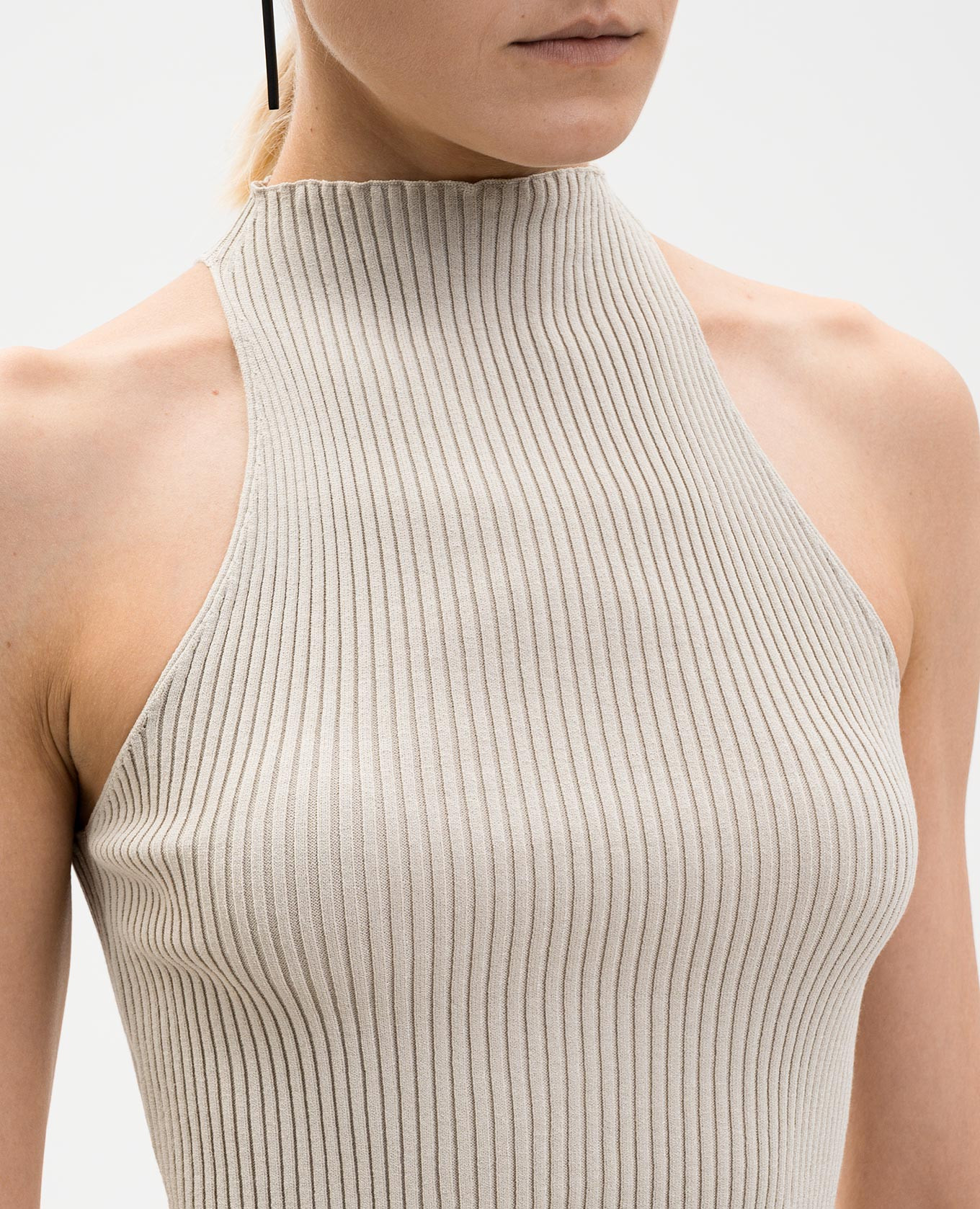 

Beige cropped top with contrast stripe SSHEENA
